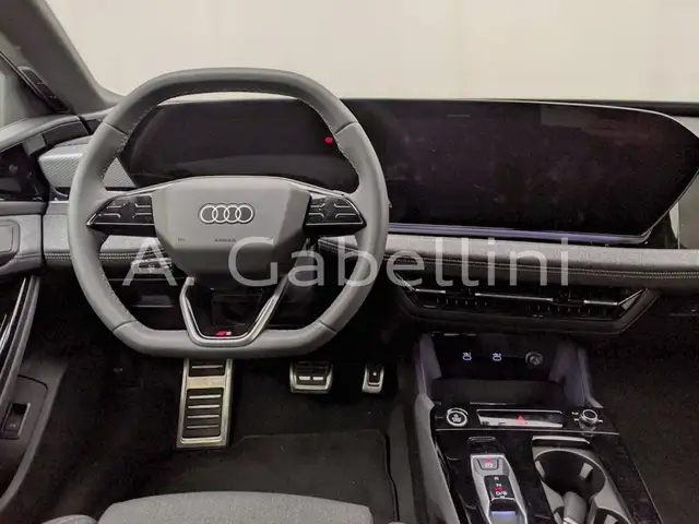 Audi A6 view 7