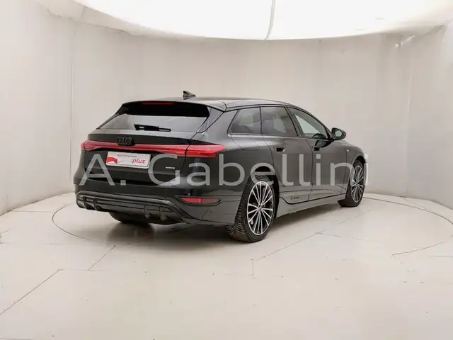 Audi A6 view 4