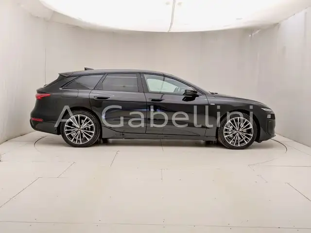 Audi A6 view 3