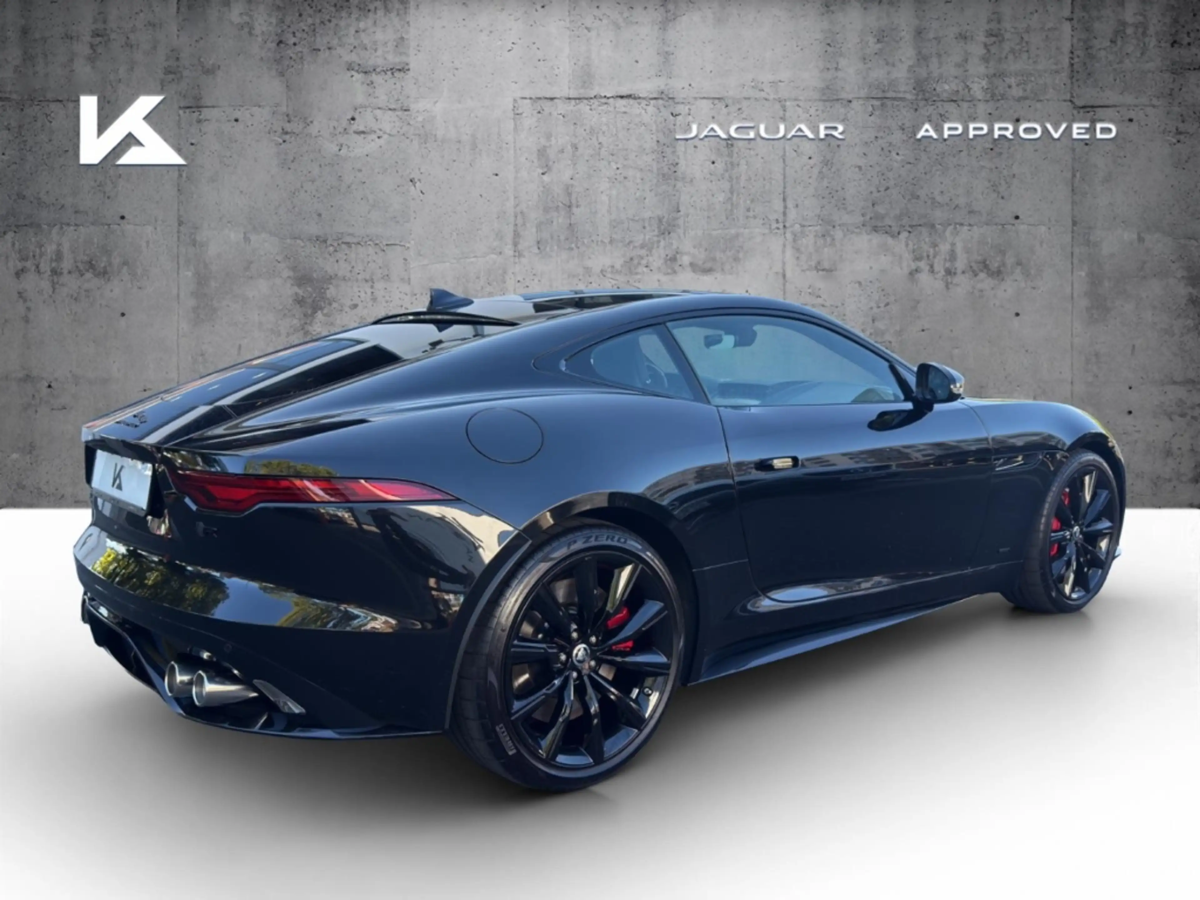 Jaguar F-Type R AWD Black Pack Panorama Navi Leder Memory Meridi — photo 2