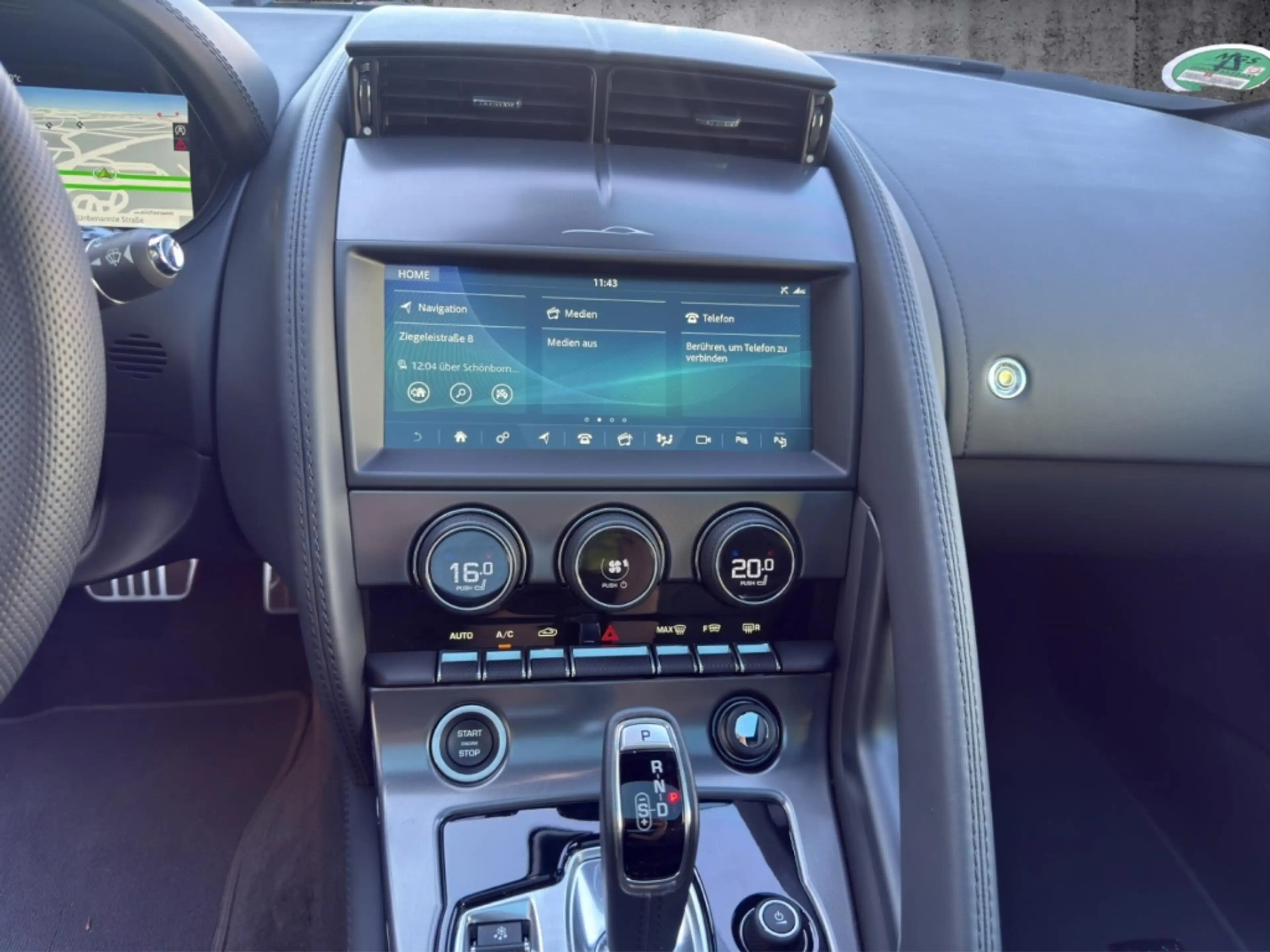 Jaguar F-Type R AWD Black Pack Panorama Navi Leder Memory Meridi — photo 15