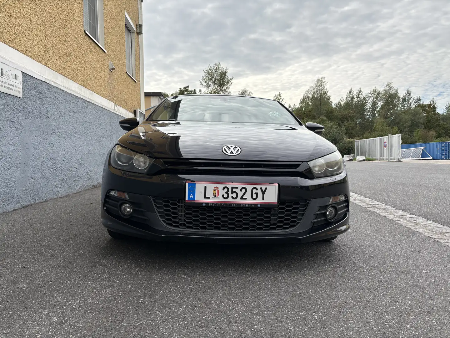Volkswagen Scirocco 1,4 TSI R-Line Schwarz - 1