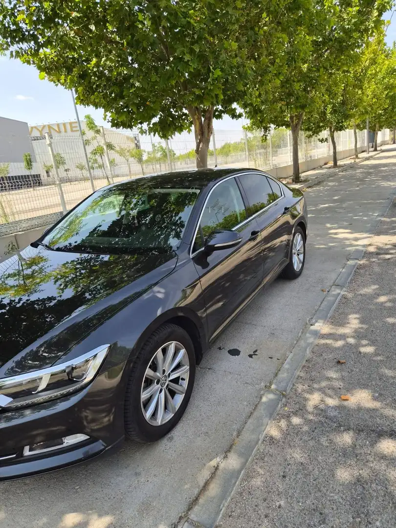 Volkswagen Passat Passat 2.0TDI Advance 110kW Advance Negro - 2