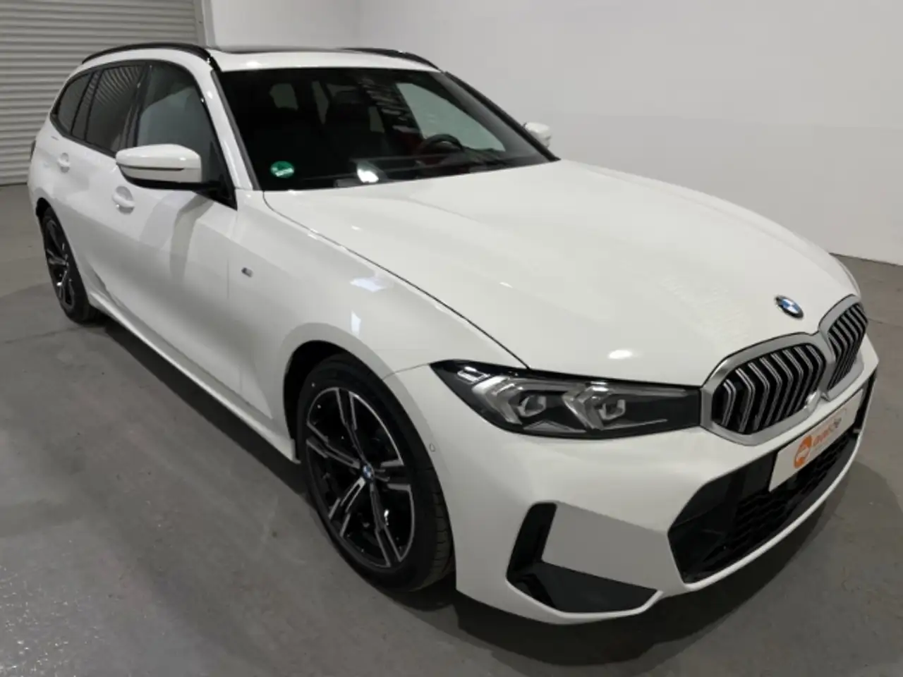 BMW 318 i Touring MSport Automatik LED Navi Pano PDC 4
