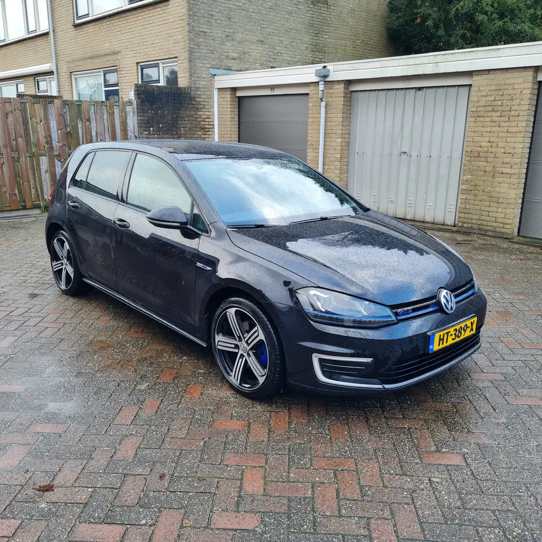 Volkswagen Golf Golf 1.4 TSI GTE in goed staat! Zwart - 1