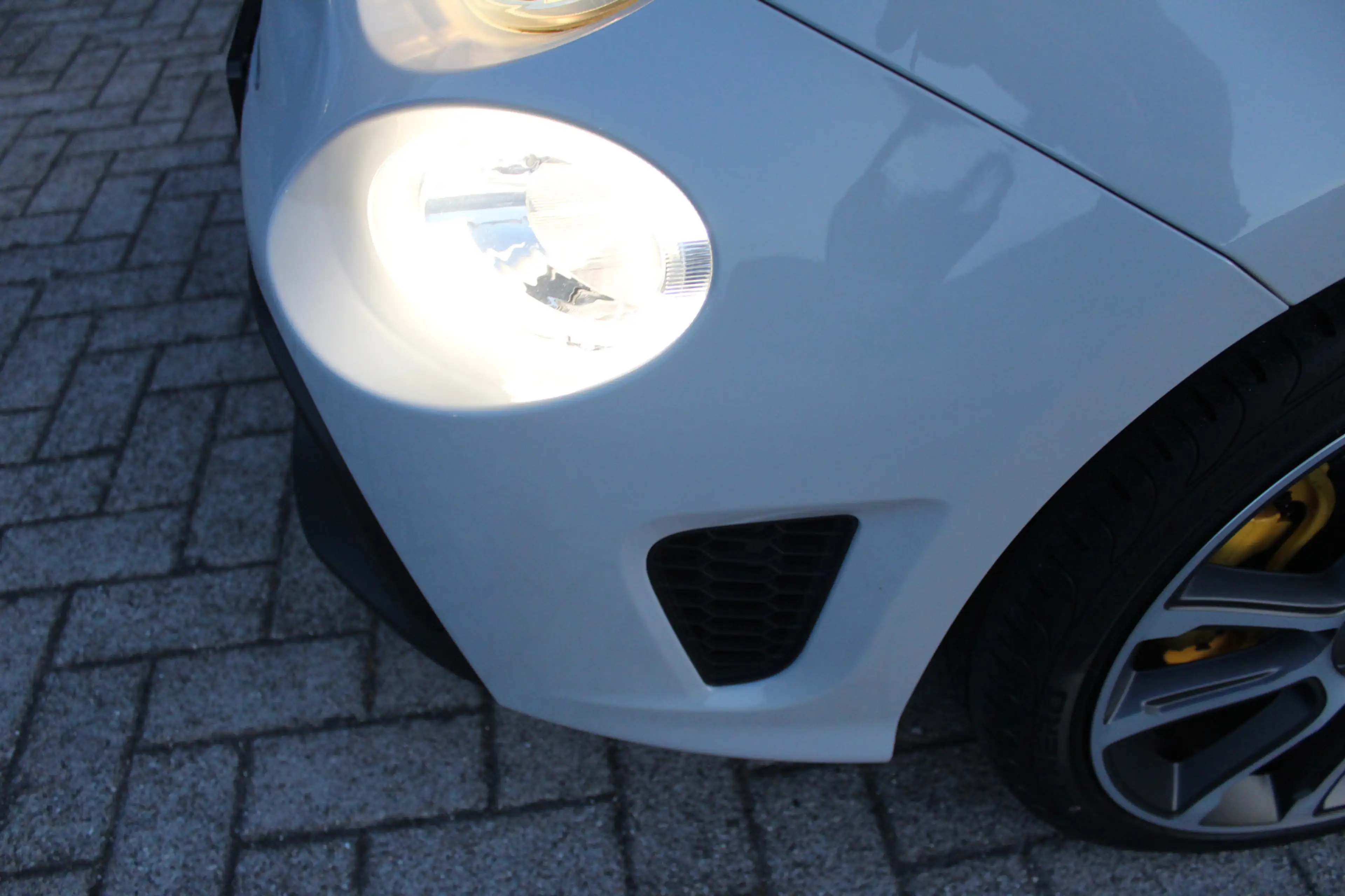 Fiat 500 Abarth 1.4 T-Jet 595 Turismo 70th Anniversary Clima-Navi- — photo 12