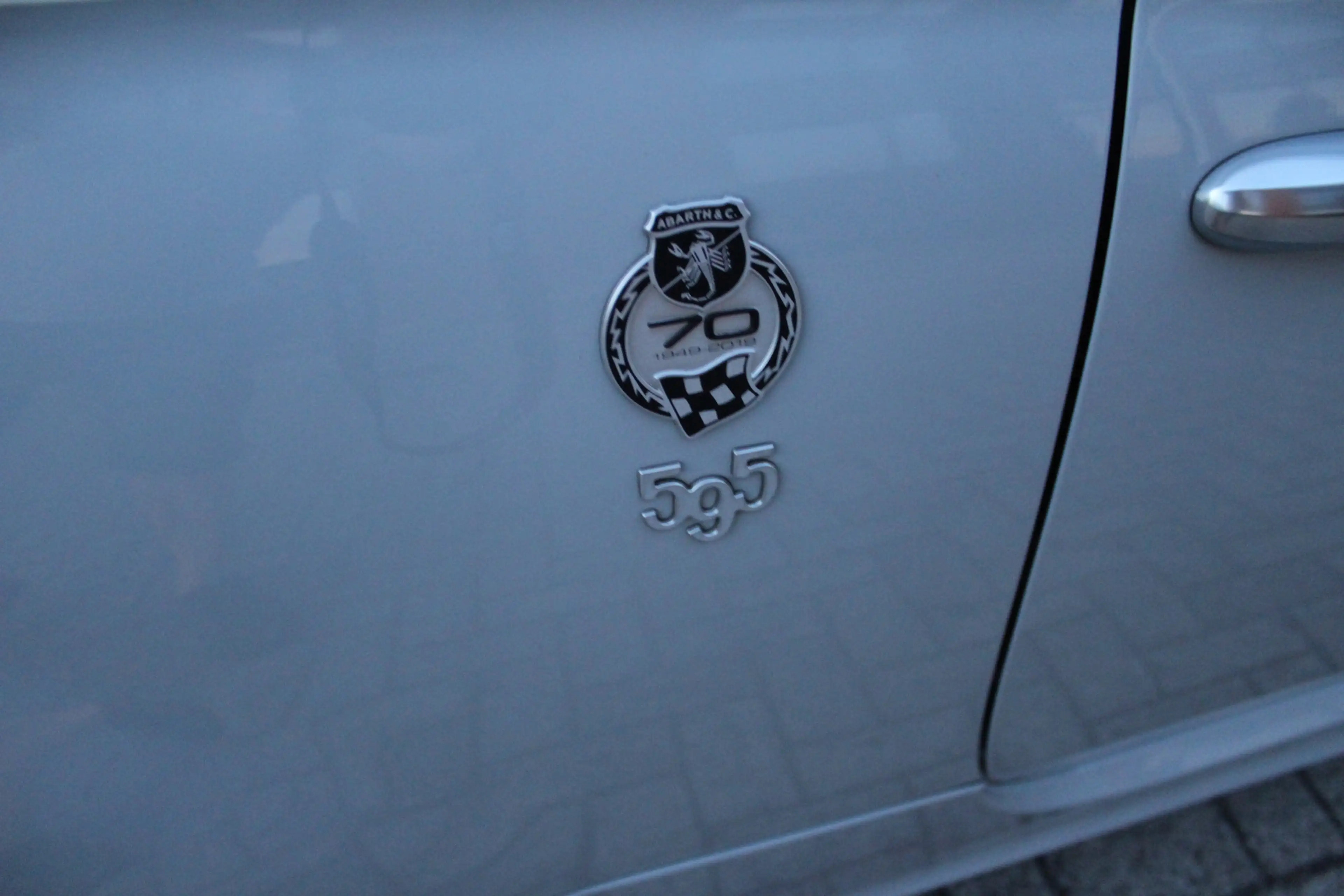 Fiat 500 Abarth 1.4 T-Jet 595 Turismo 70th Anniversary Clima-Navi- — photo 9