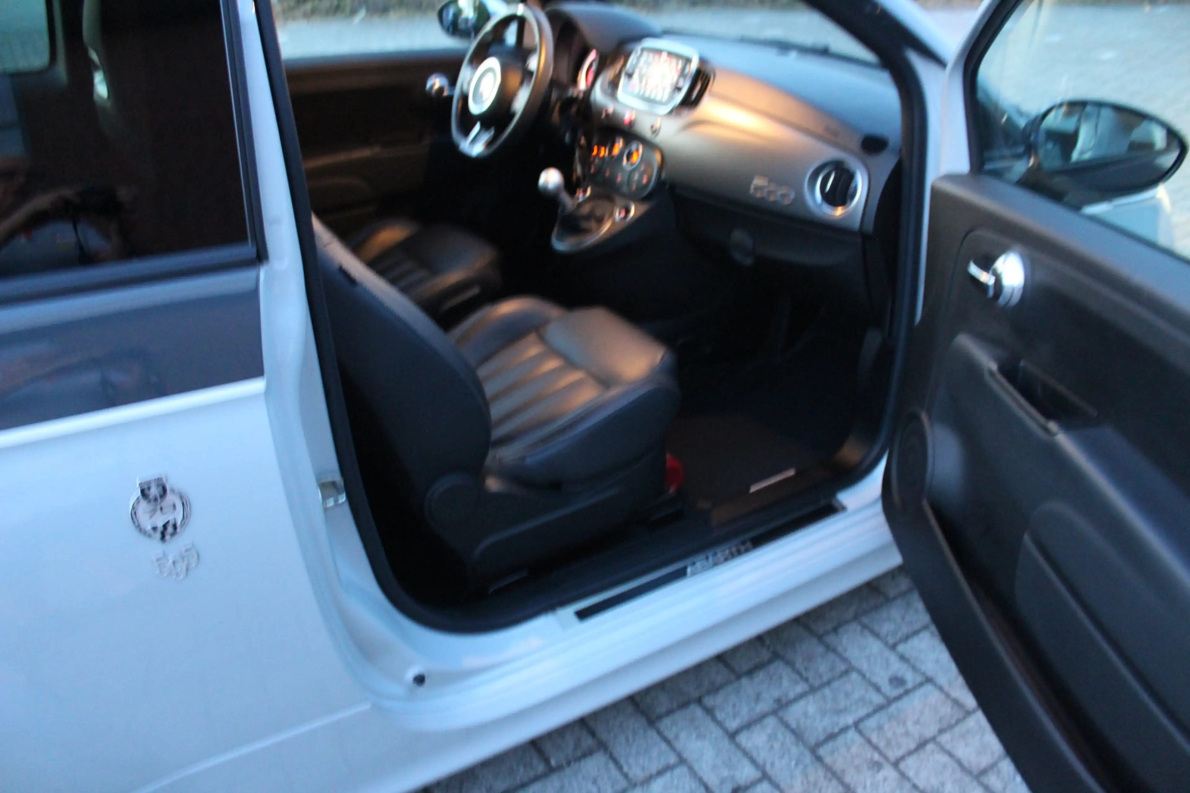 Fiat 500 Abarth 1.4 T-Jet 595 Turismo 70th Anniversary Clima-Navi- — photo 13