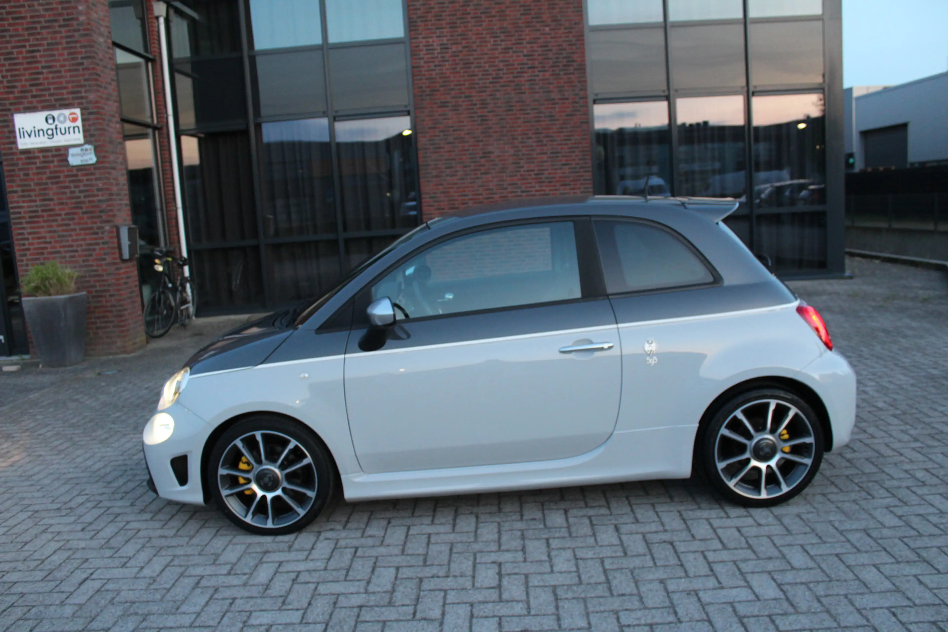 Fiat 500 Abarth 1.4 T-Jet 595 Turismo 70th Anniversary Clima-Navi- — photo 2