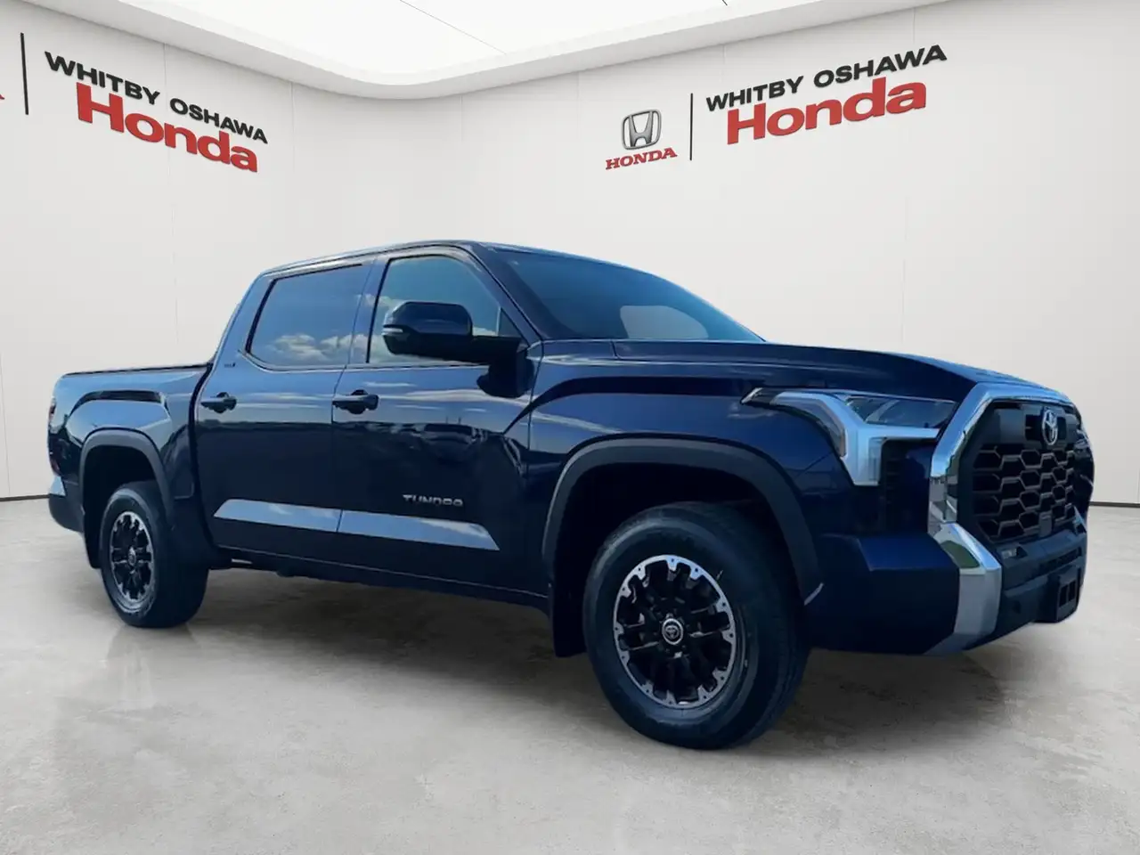 Toyota Tundra снимка Toyota Tundra
