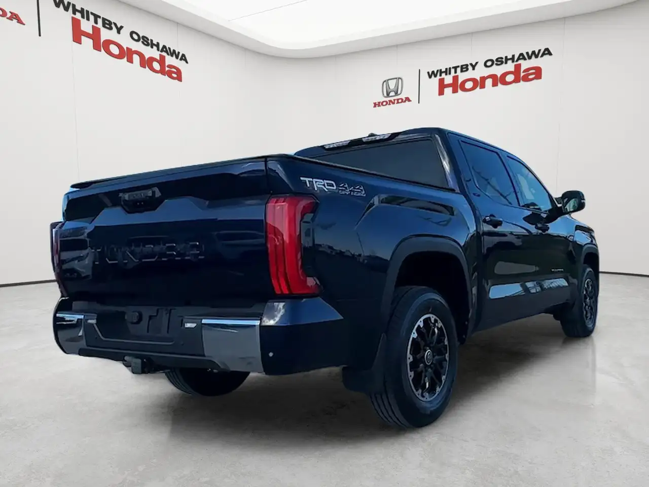 Toyota Tundra снимка Toyota Tundra