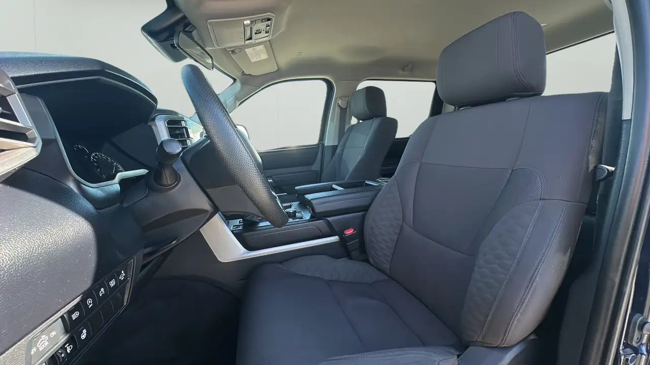 Toyota Tundra снимка Toyota Tundra