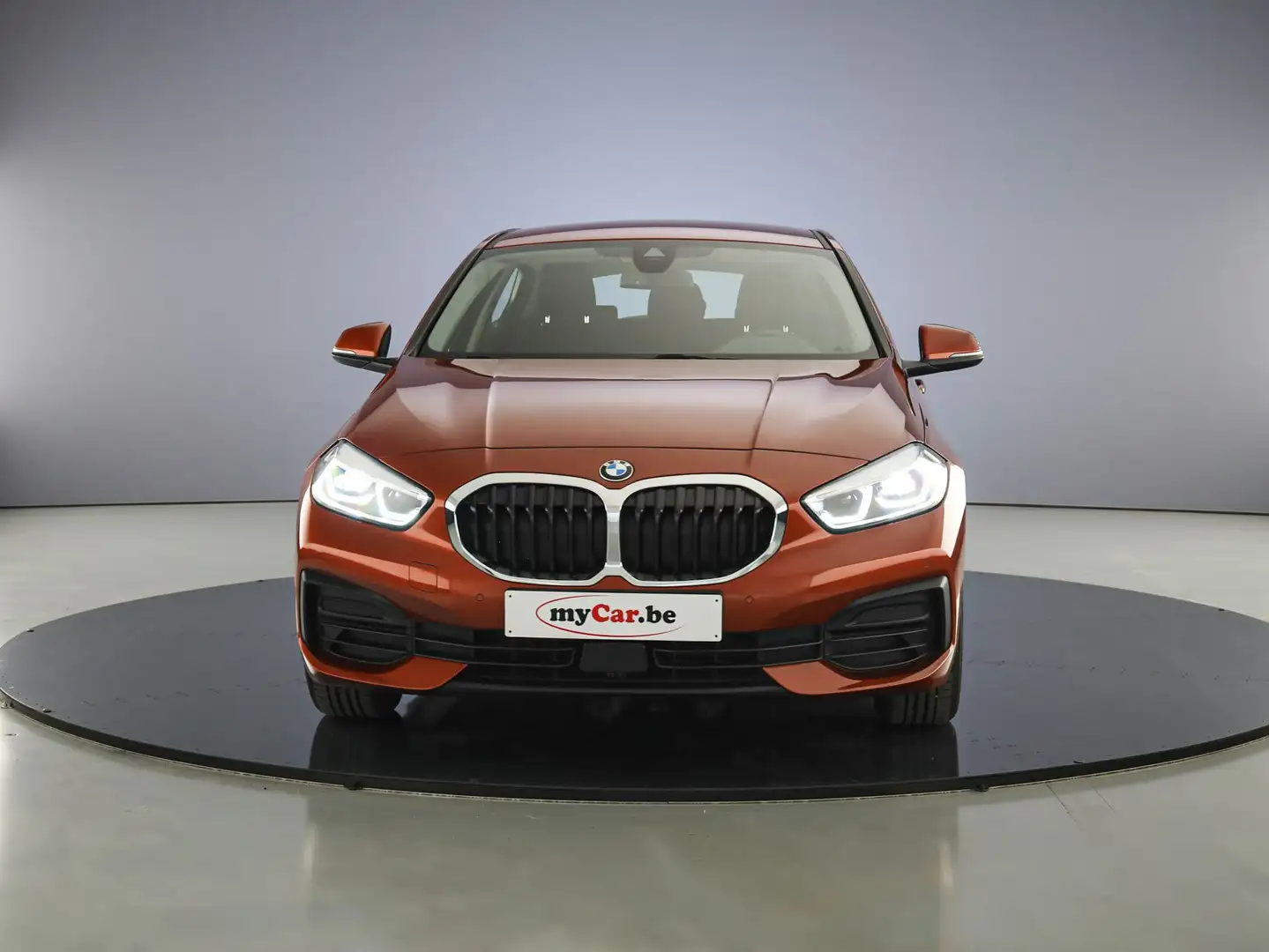 BMW 118 118iA advantage // Navi, LED, Sensoren, ... Oranje - 2