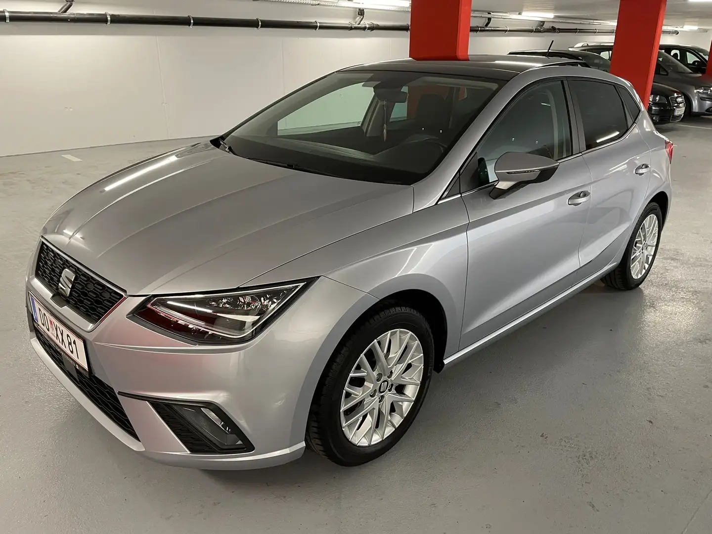 SEAT Ibiza 1,0 Style Grau - 2
