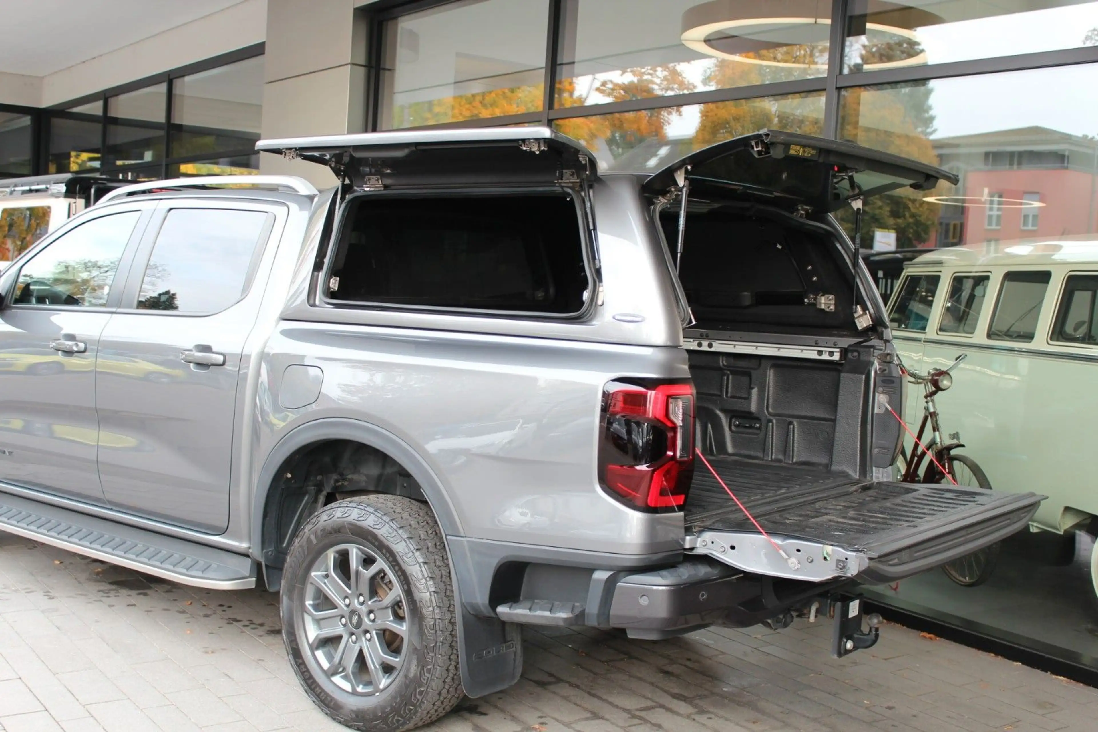 Ford Ranger Wildtrak 4x4 Doppelkabine mit Hardtop — photo 7