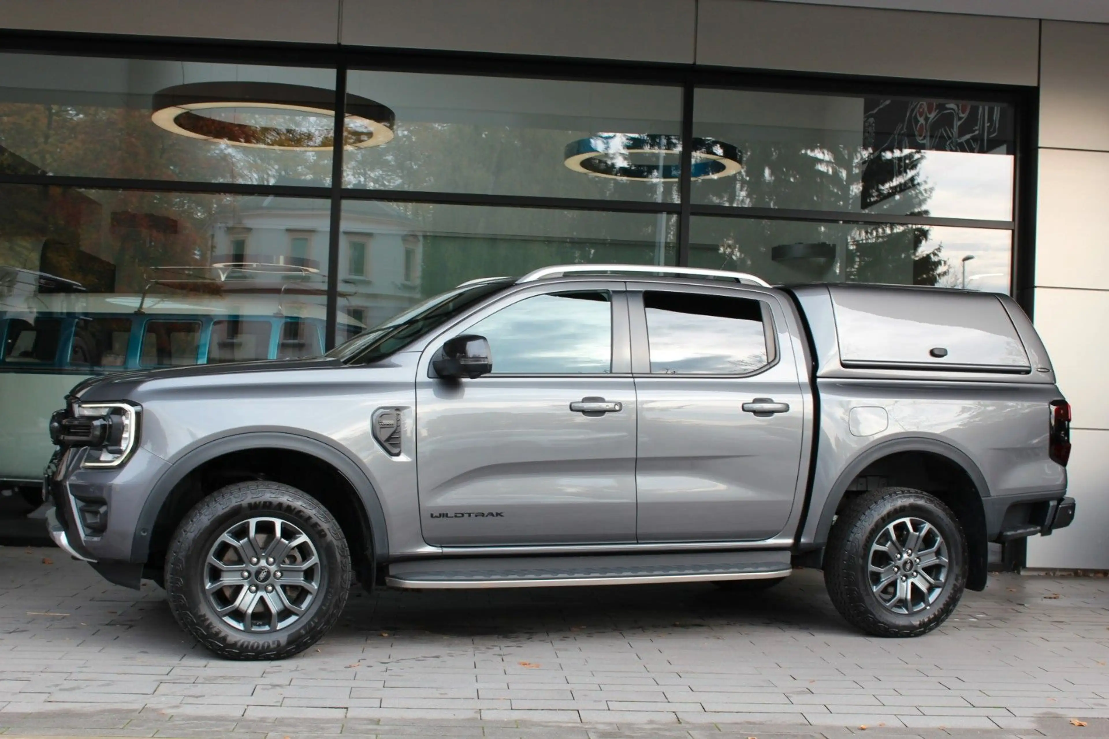 Ford Ranger Wildtrak 4x4 Doppelkabine mit Hardtop — photo 4