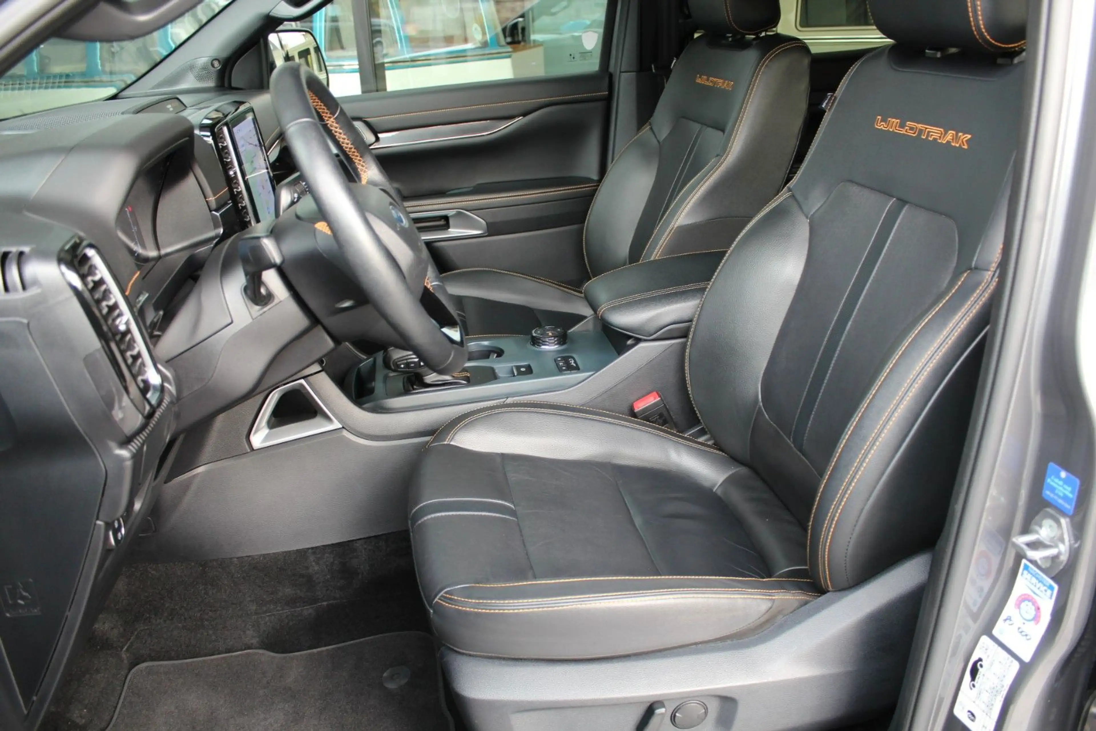 Ford Ranger Wildtrak 4x4 Doppelkabine mit Hardtop — photo 15