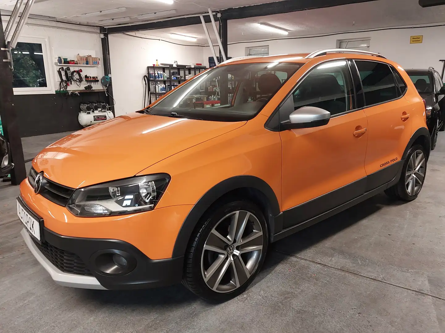 Volkswagen Polo Cross 1.4 63KW *1.HAND* TÜV(NEU)*EURO-5*GARANTIE* Orange - 1