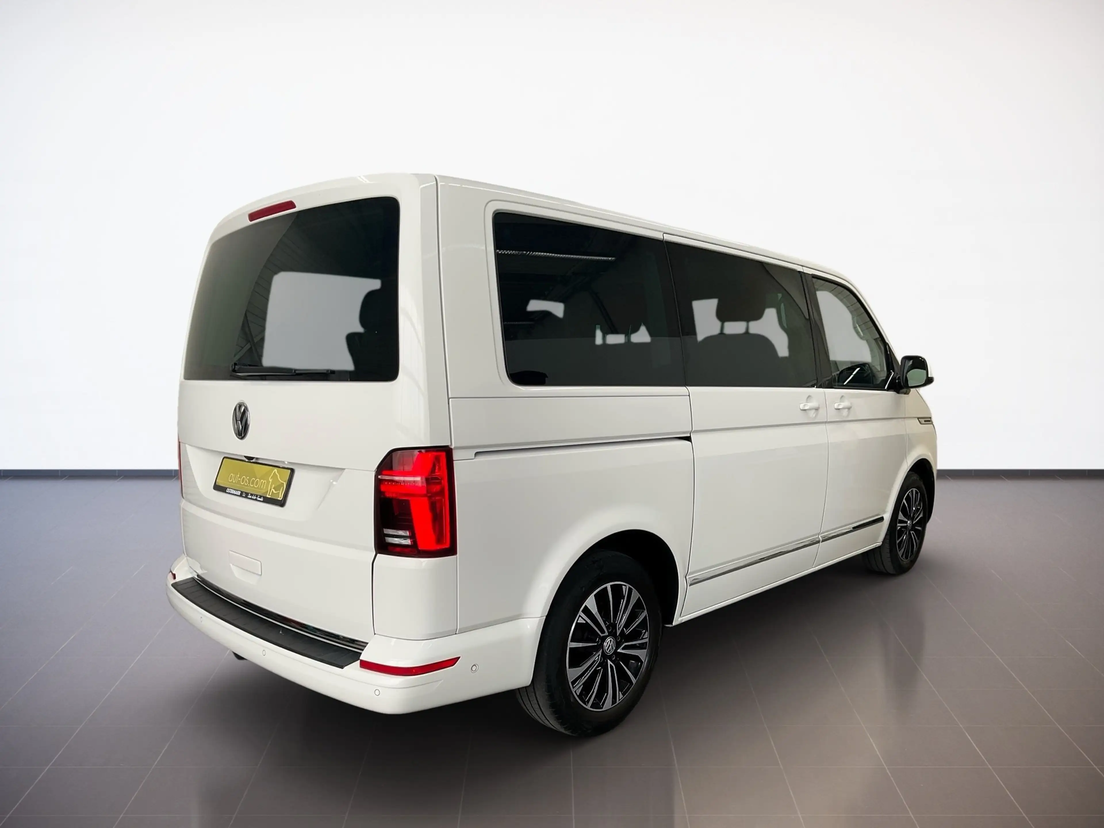 Volkswagen T6.1 Multivan HIGHLINE 2.0TDI 204PS DSG 4M ACC.AHK.KAMERA.NAVI+V — photo 4