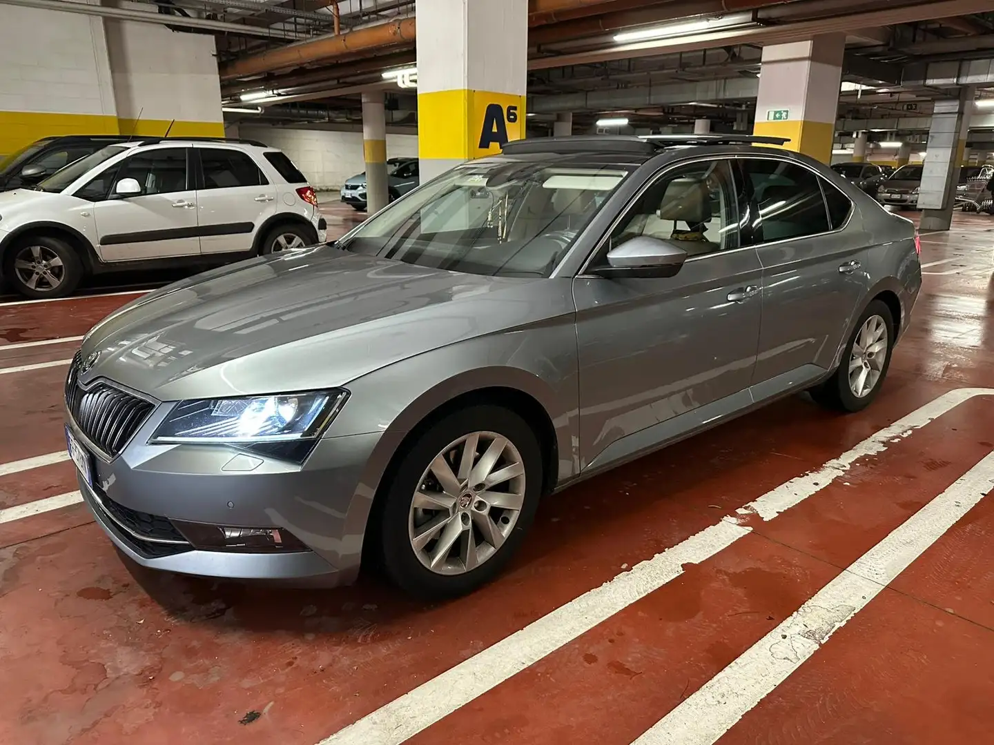 Skoda Superb Superb 2.0 tdi Ambition 150cv dsg - 1