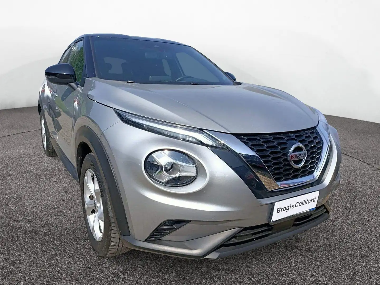 Nissan Juke 1.0 DIG-T 114cv N-Connecta 1.0 dig-t N-Connecta 1 Plateado - 1