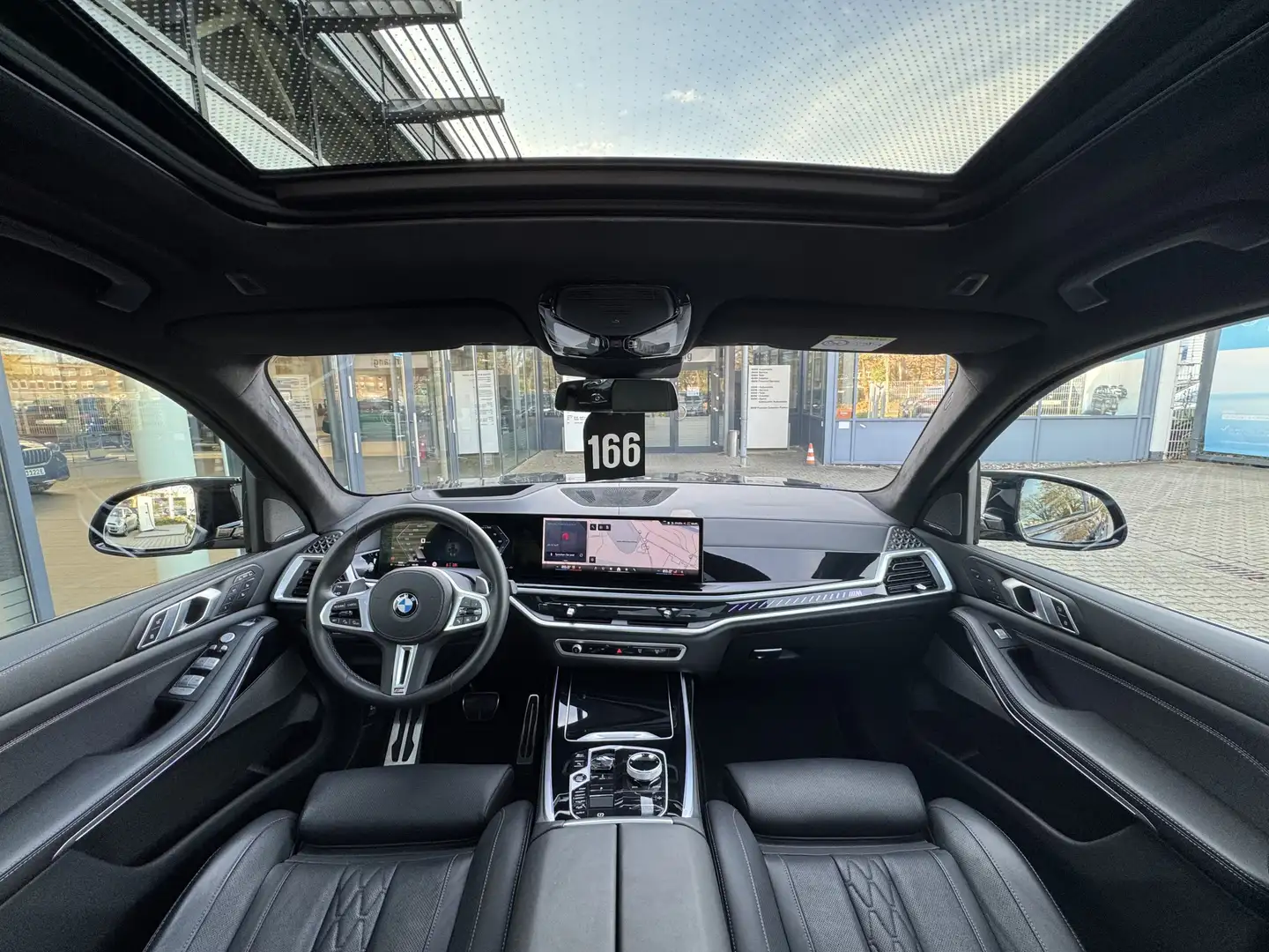 BMW X7 M 60i AHK PANO-SKY Massage StHzg h&k Sitzklima Schwarz - 2