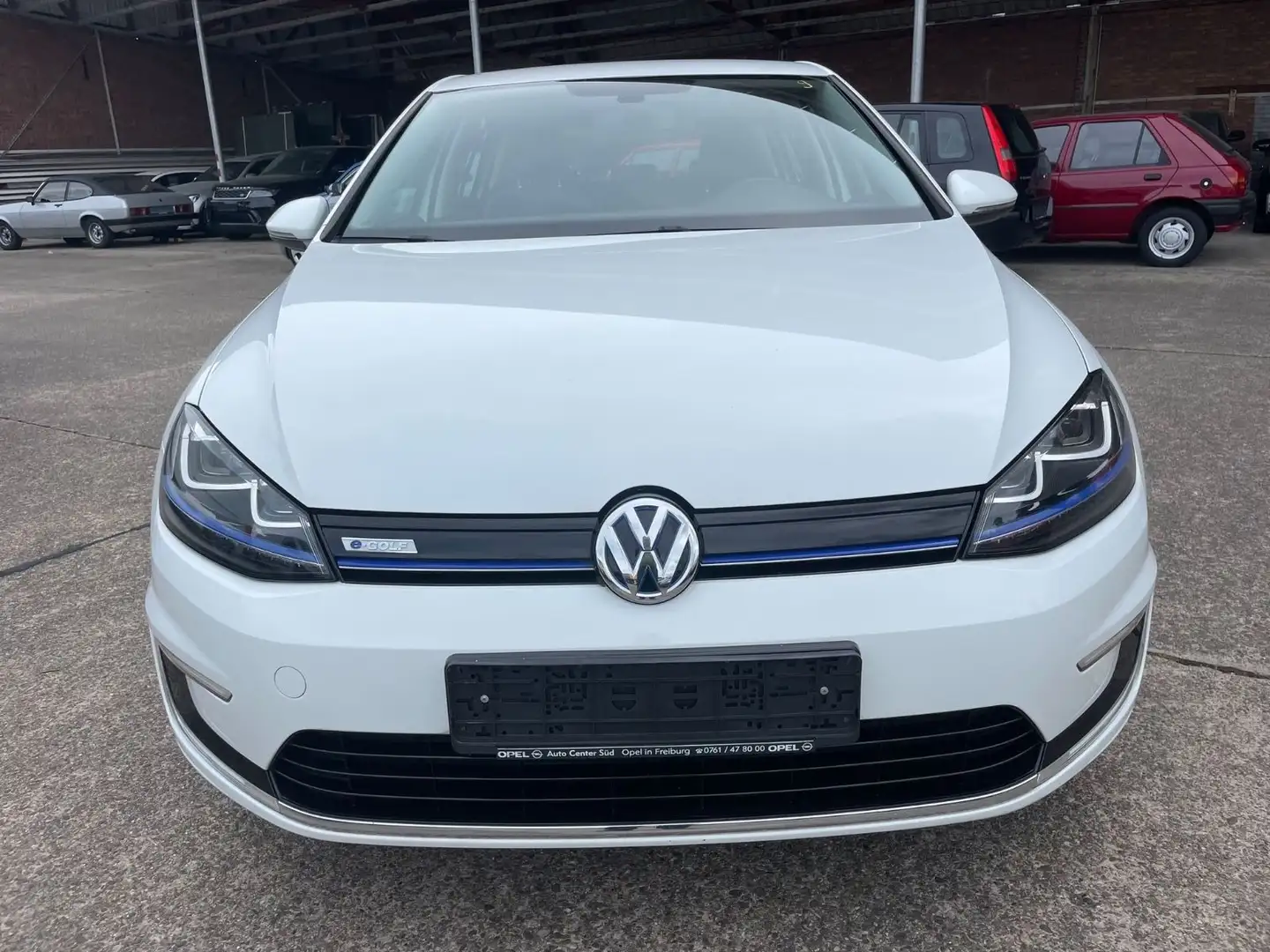 Volkswagen Golf VII Lim. e-Golf/NAVI/KLIMAAUTOMATIK/CCS Weiß - 2