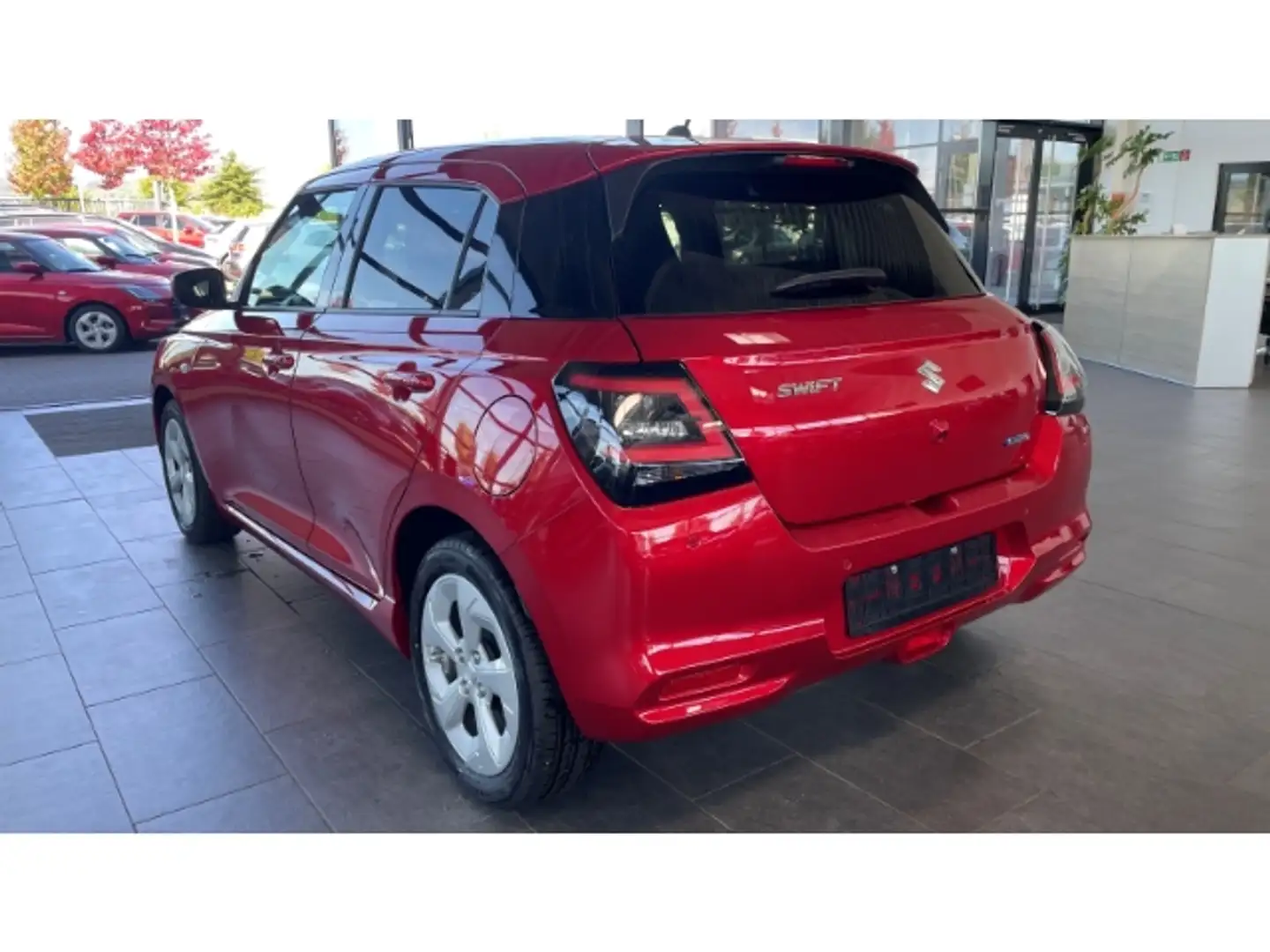 Suzuki Swift 1.2 Comfort LED NAVI ACC Kamera SitzHZG APP Connec Rouge - 2