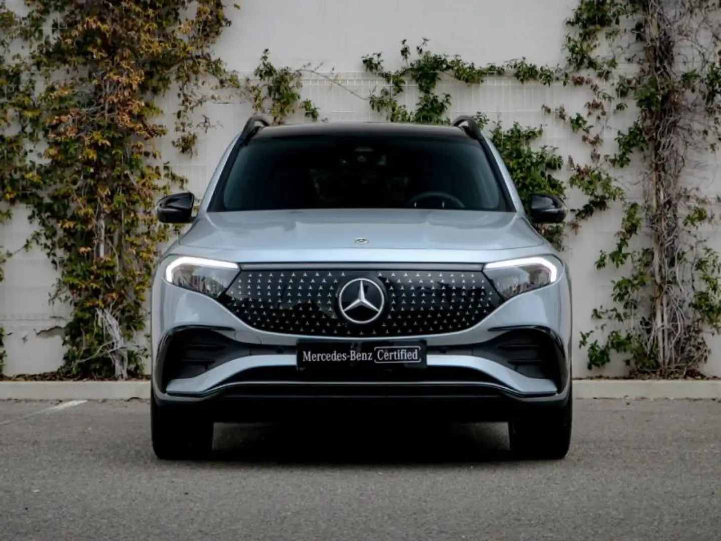 Mercedes-Benz EQB 250 250+ 190ch AMG Line Argintiu - 2