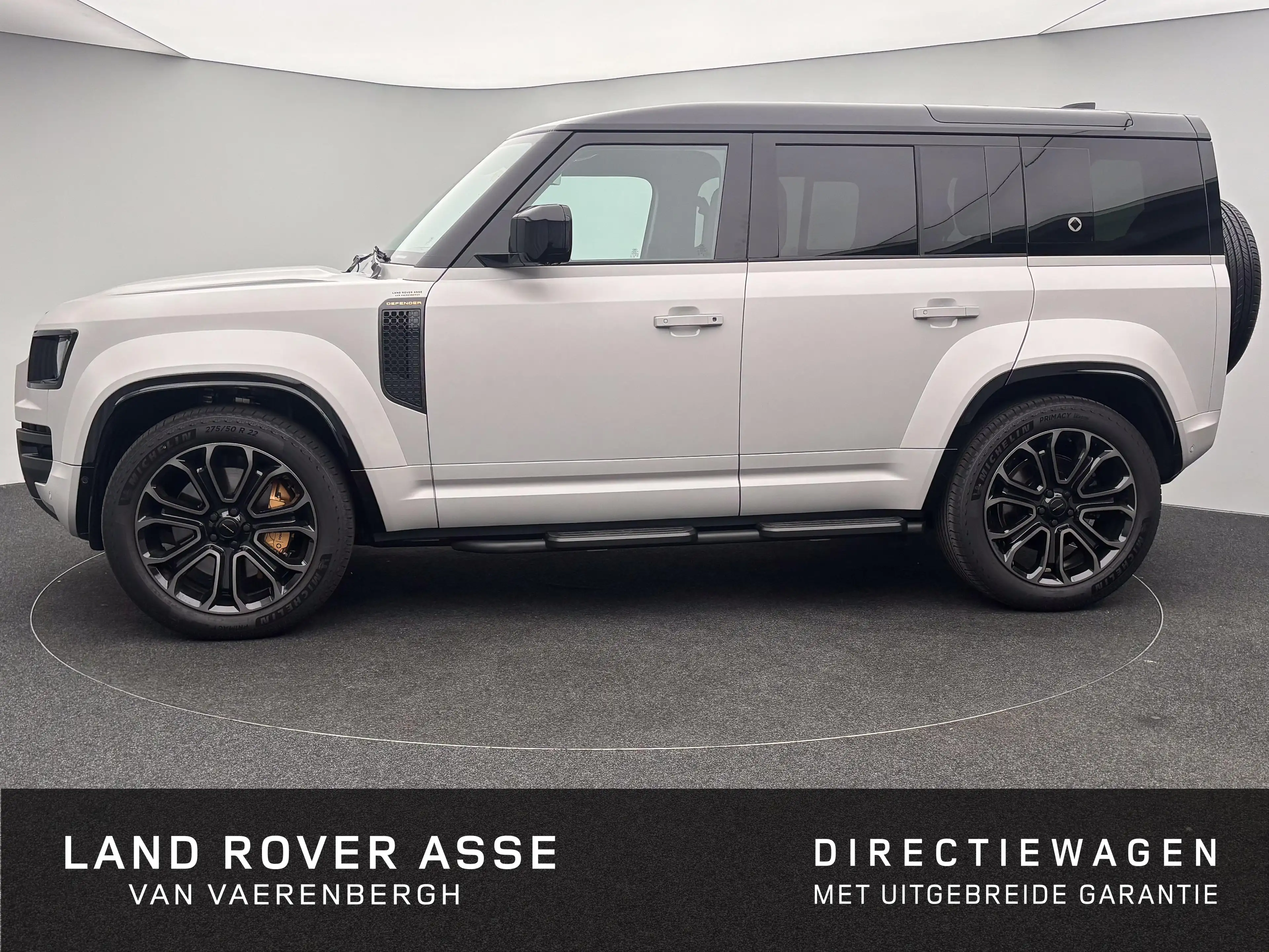 Land Rover Defender 110 P635 OCTA AWD Auto. 26MY — photo 6