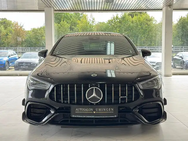 Mercedes-Benz Cla view 2
