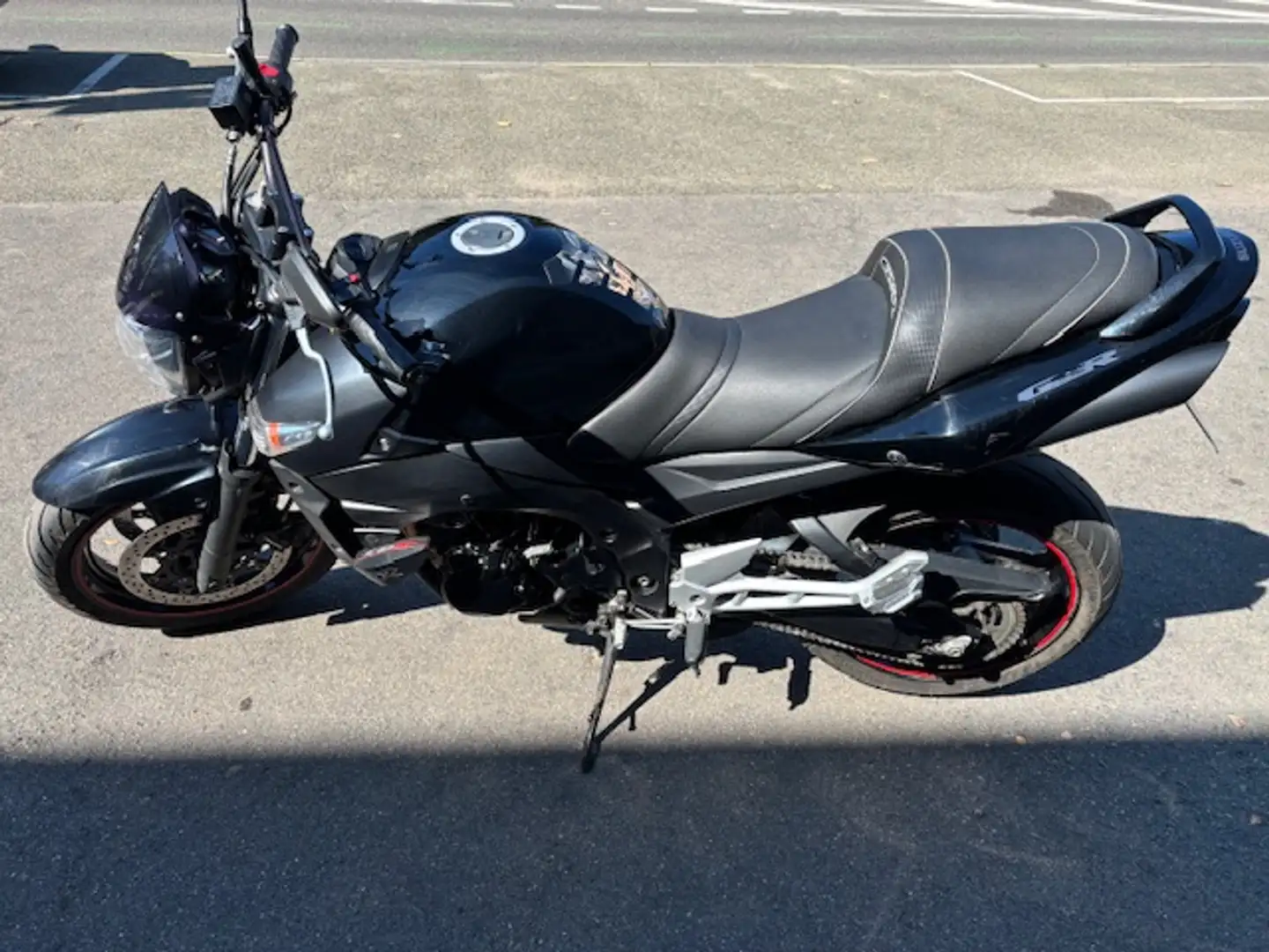 Suzuki GSR 600 Fekete - 1