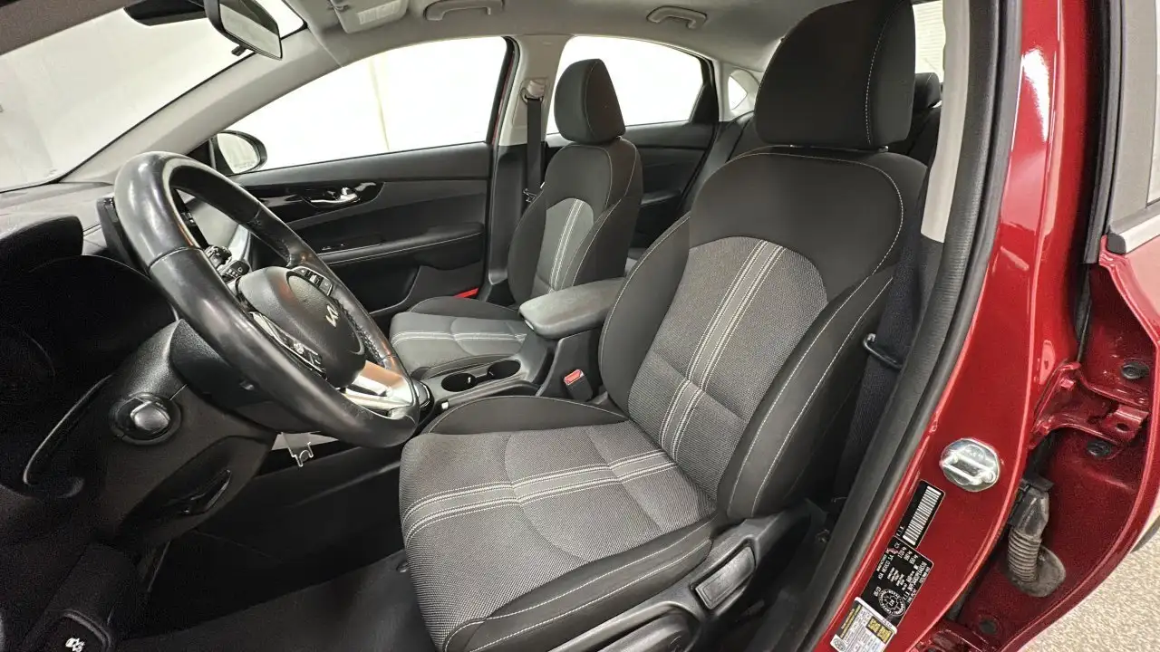 Kia Forte снимка Kia Forte