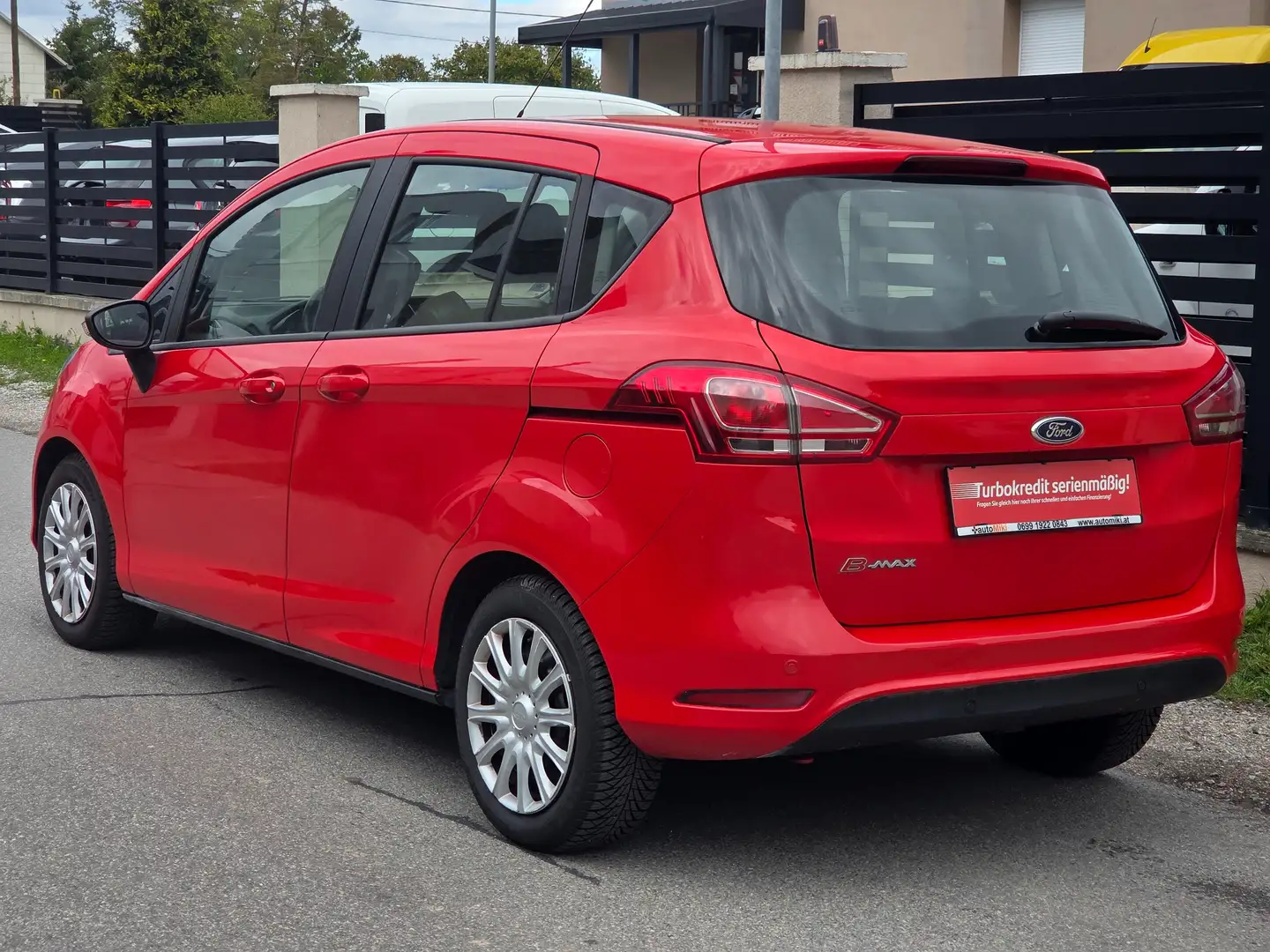 Ford B-Max Automatik 1,6 Benzin Rot - 2