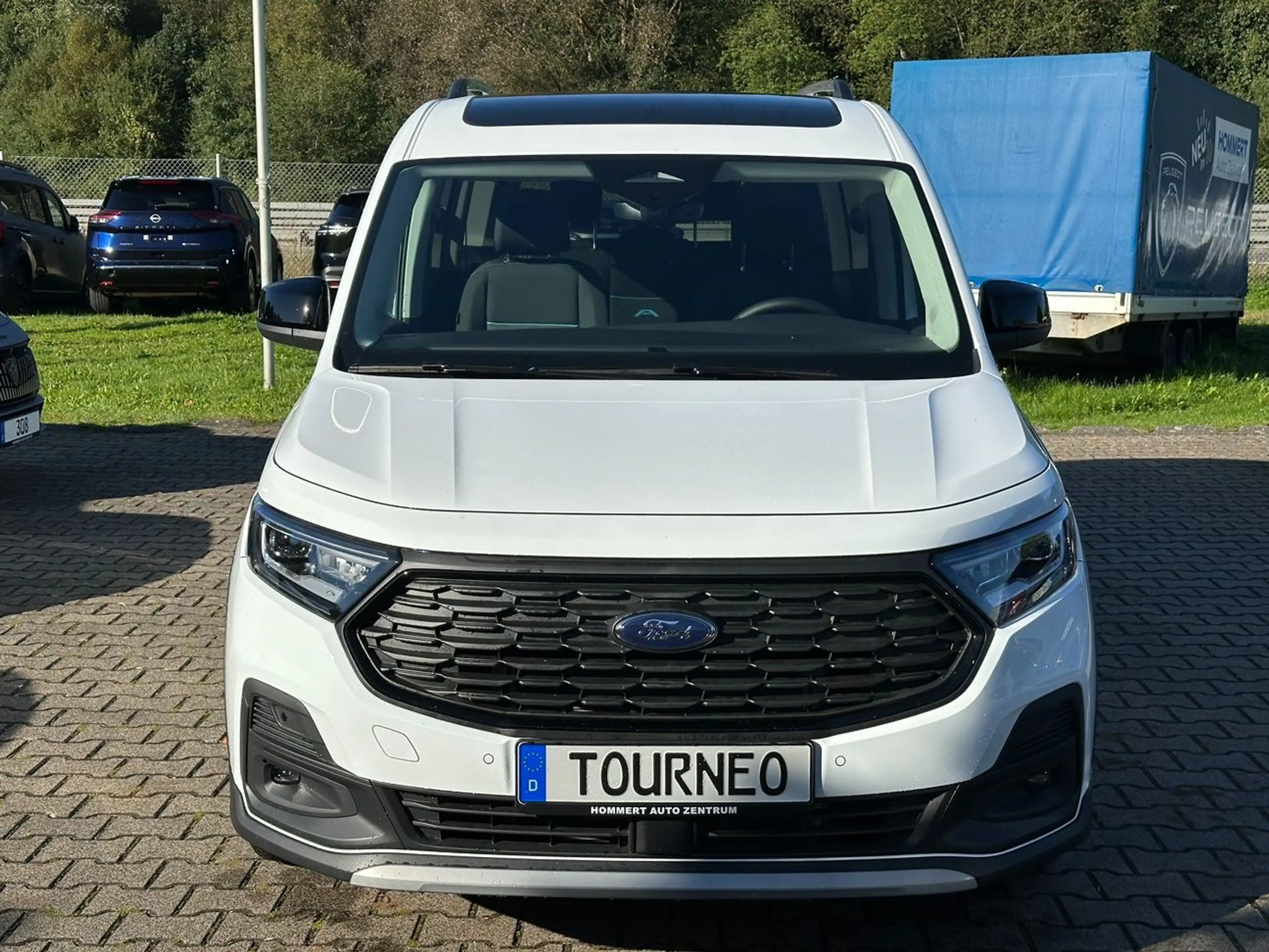Ford Tourneo Connect L2 Active *AHK*Navi*7Sitze* — photo 3