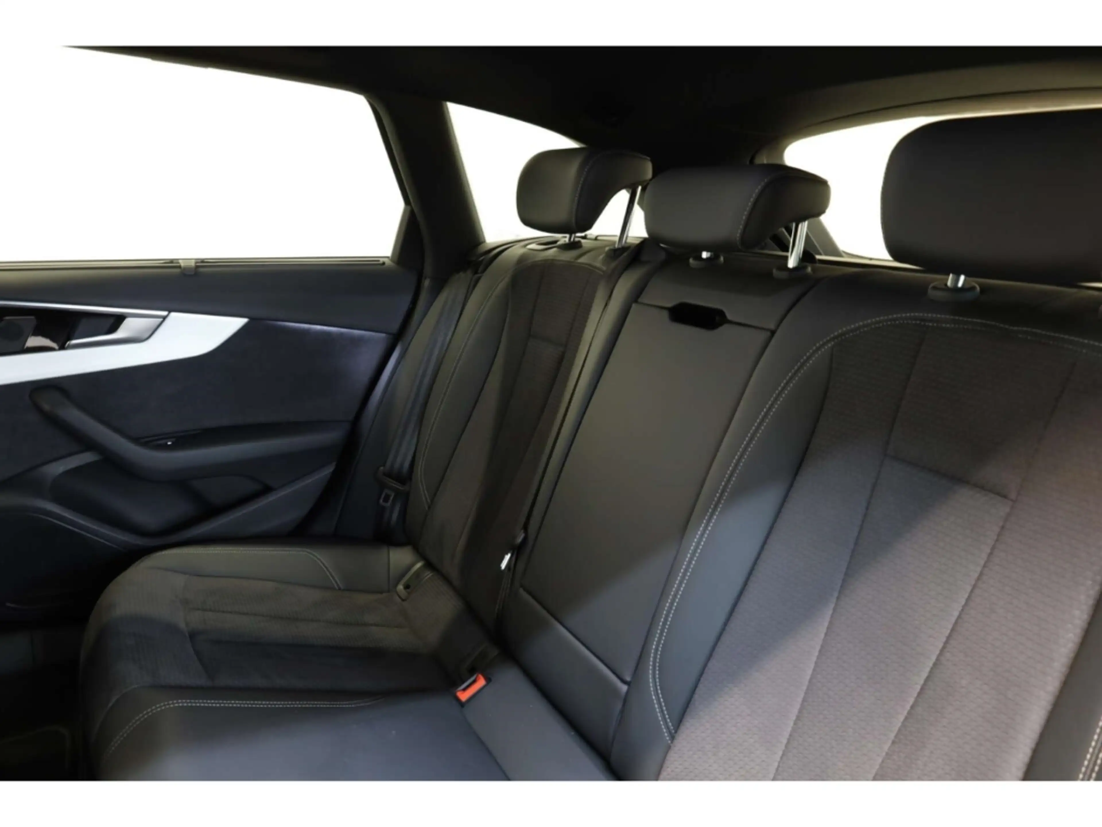 Audi S4 Avant TDI quattro — photo 11