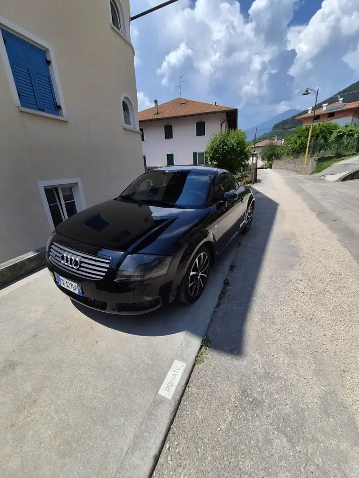 Audi TT 1.8t quattro, foto 1
