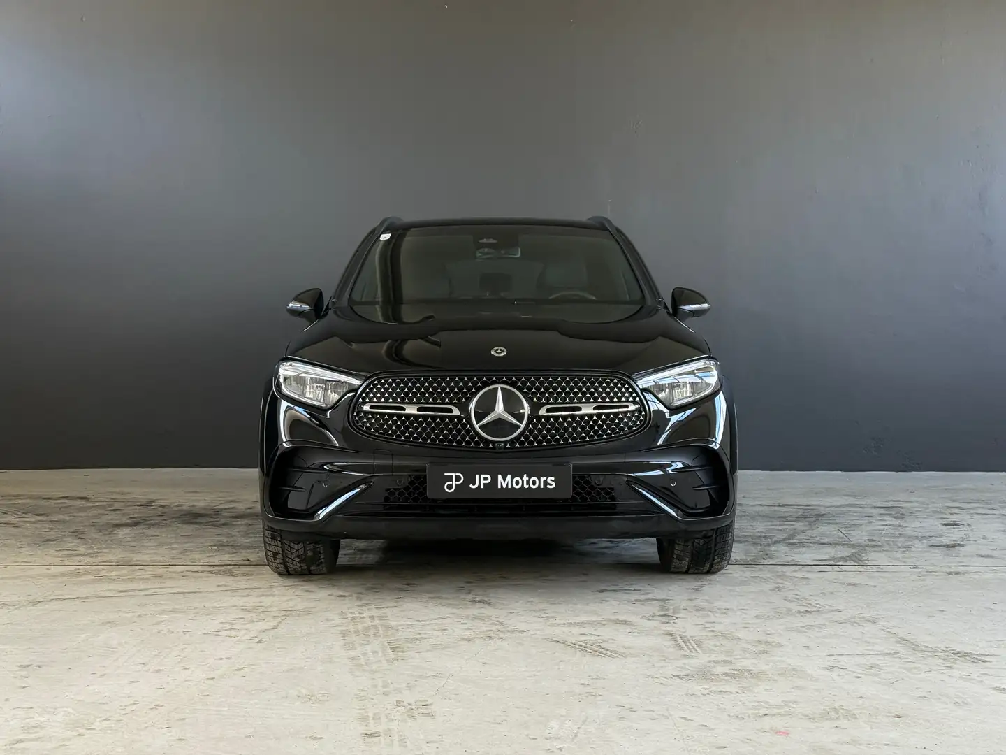 Mercedes-Benz GLC 200 d 4MATIC AMG Line Schwarz - 2