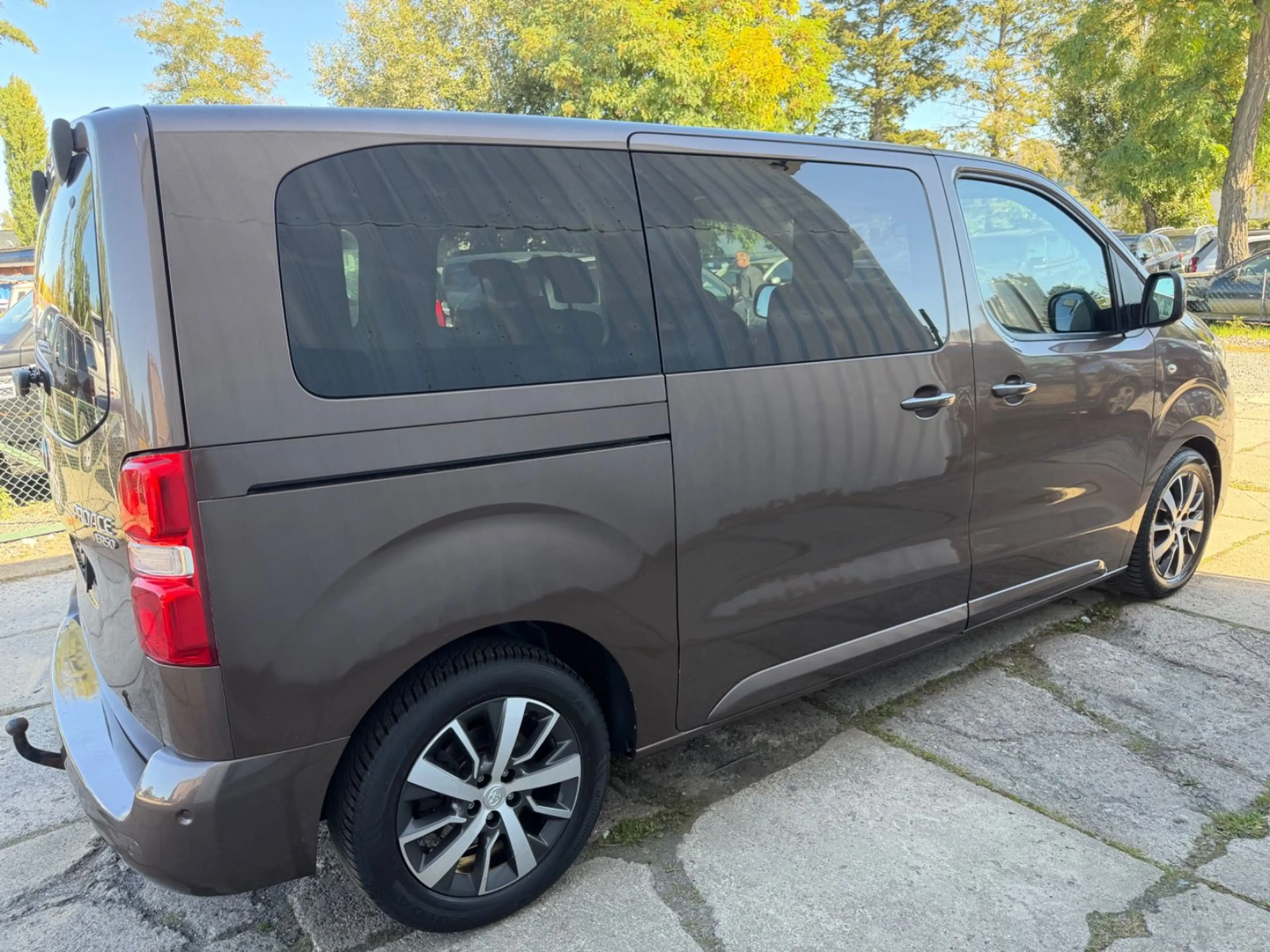 Toyota Proace Family Comfort*8 SITZE*SCHECKHEFT*AHK*HUD — photo 6