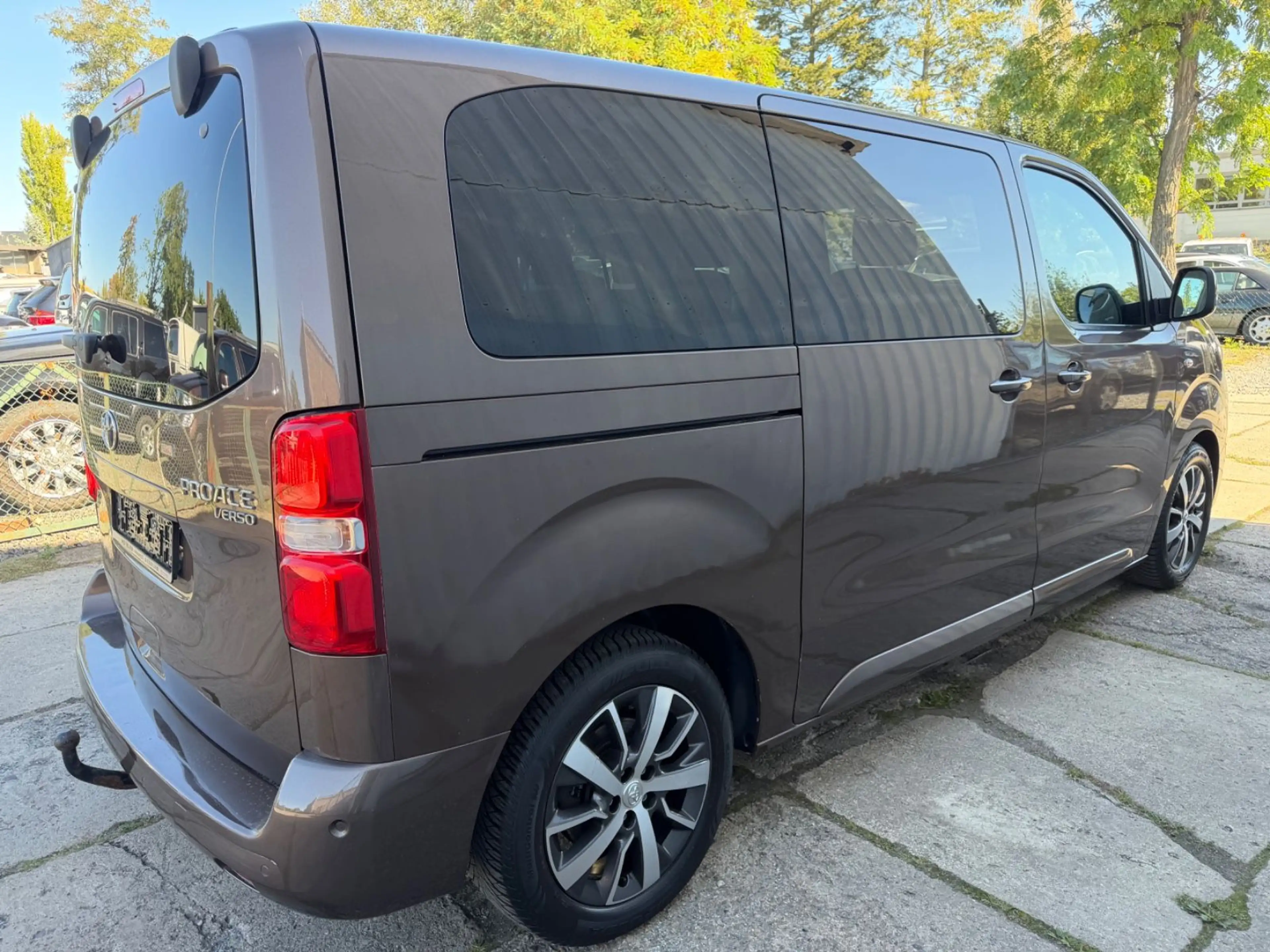 Toyota Proace Family Comfort*8 SITZE*SCHECKHEFT*AHK*HUD — photo 9