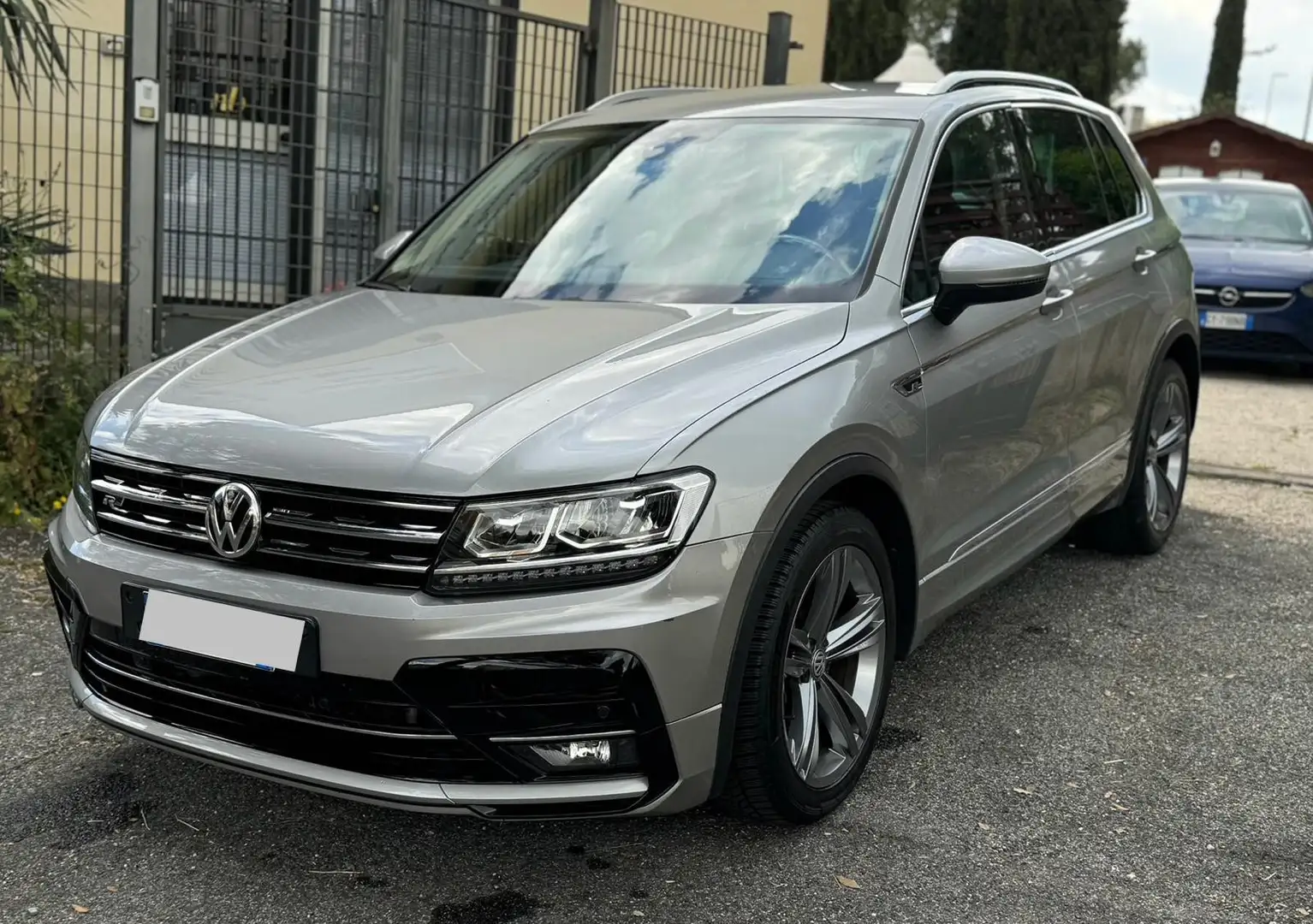 Volkswagen Tiguan 1.6 tdi Sport 115cv - 2