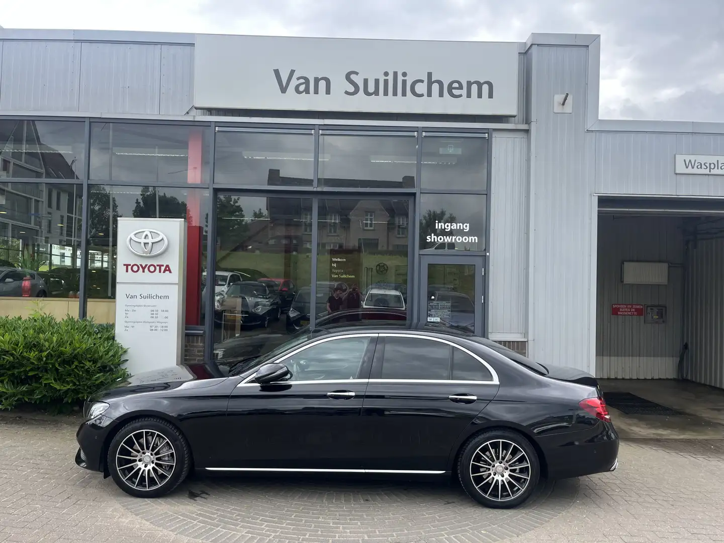 Mercedes-Benz E 200 Prestige Plus Noir - 1