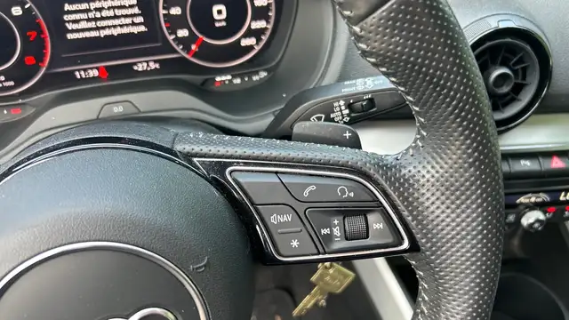 Audi Q2 view 15