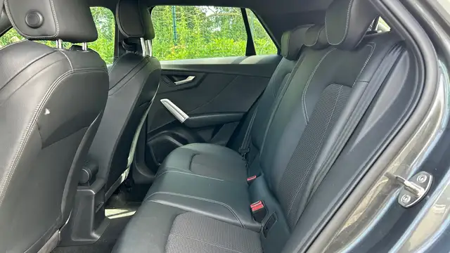 Audi Q2 view 11