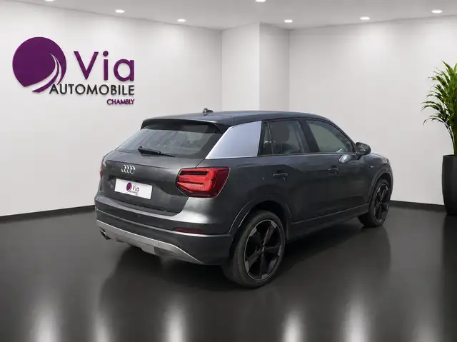Audi Q2 view 5