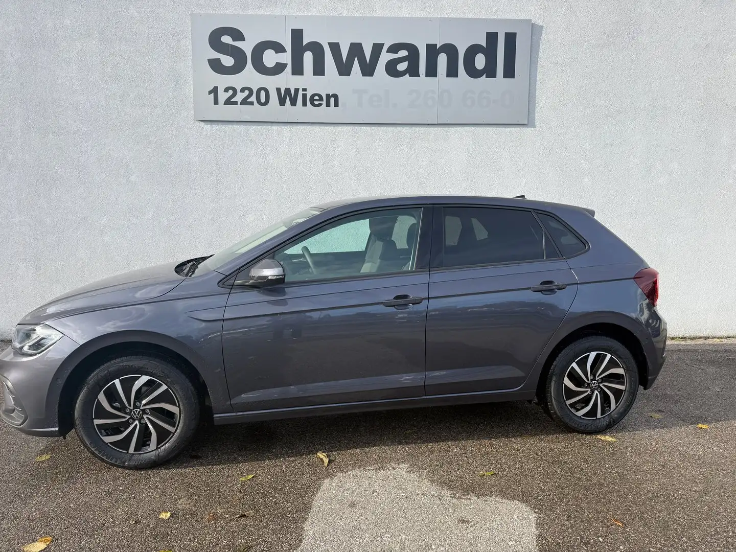 Volkswagen Polo Friends TSI Grau - 1