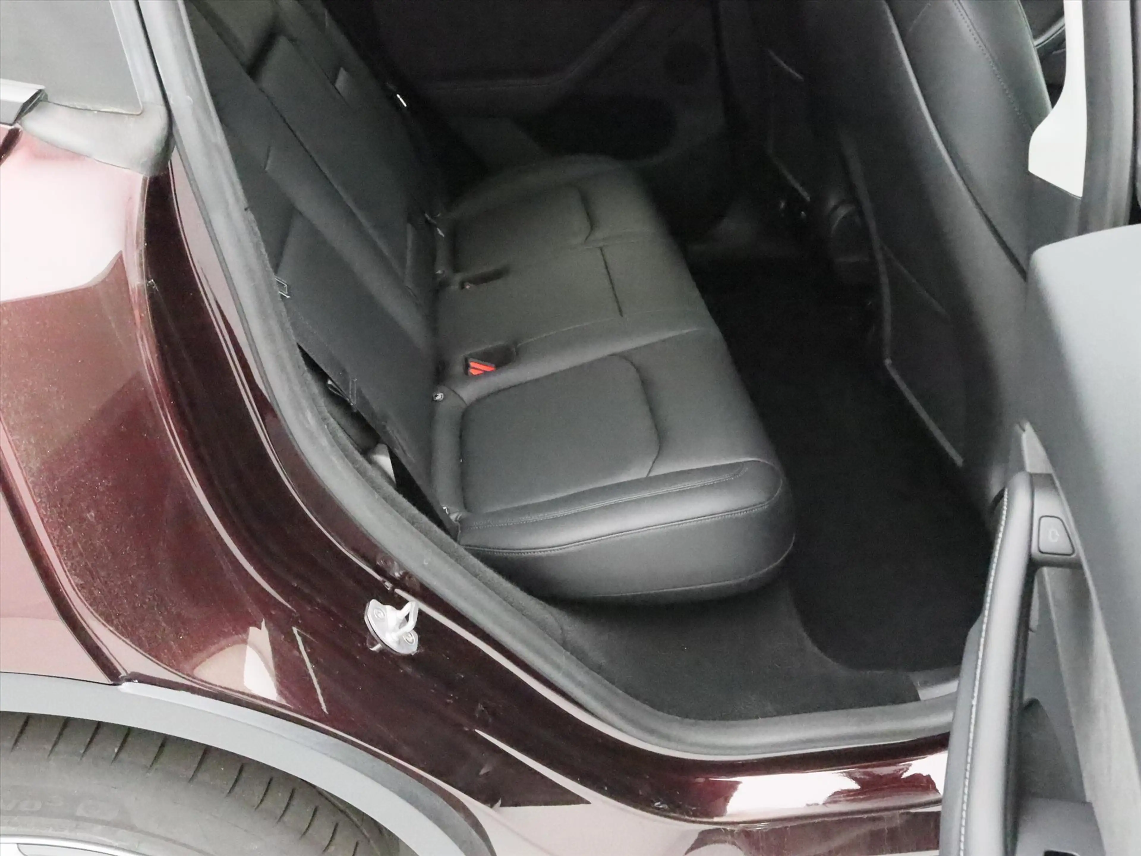 Tesla Model Y Long Range AWD 75kWh 351pk 93.1% SoH [ TREKHAAK+AM — photo 13