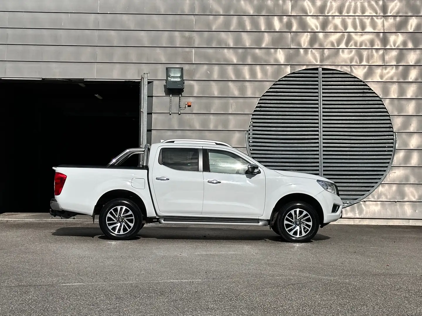 Nissan Navara Tekna Double Cab 4x4 / 3,5t AHK / Leder / Klima Weiß - 1