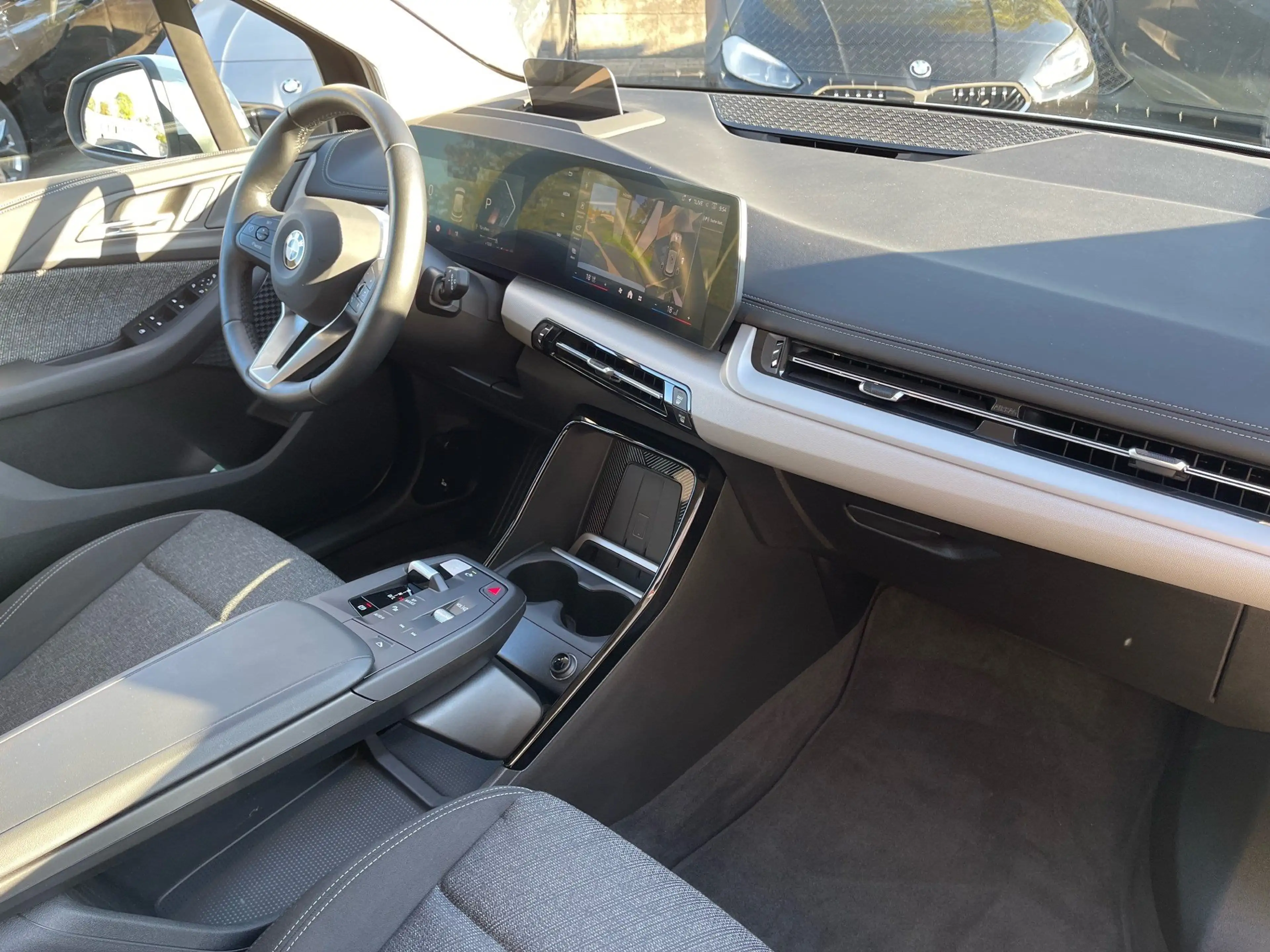 BMW 220 i Active Tourer || AHK adapt.LED Head-Up — photo 7