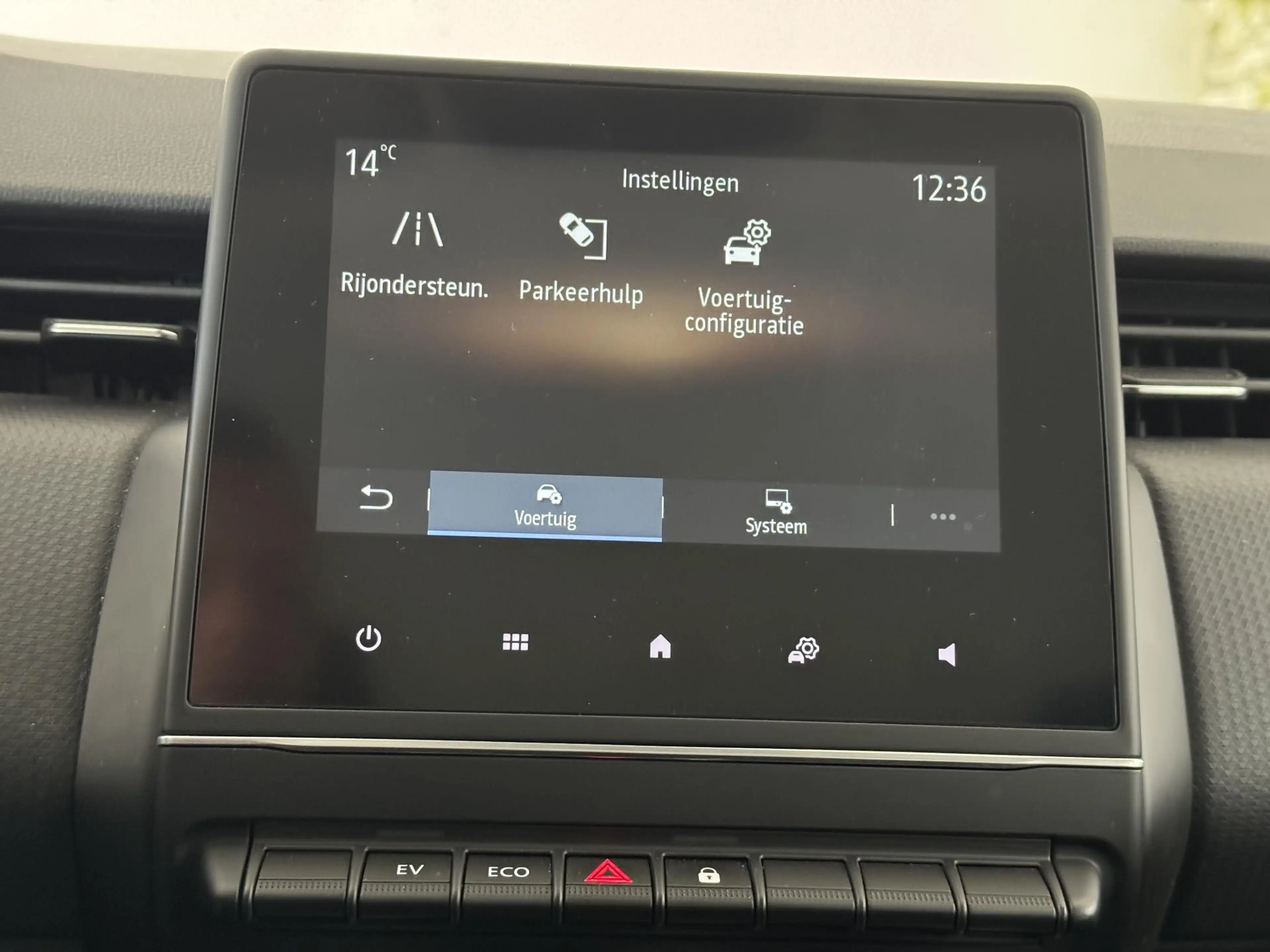 Renault Clio 1.6 E-Tech Hybrid 145 Equilibre | Apple CarPlay / — photo 27